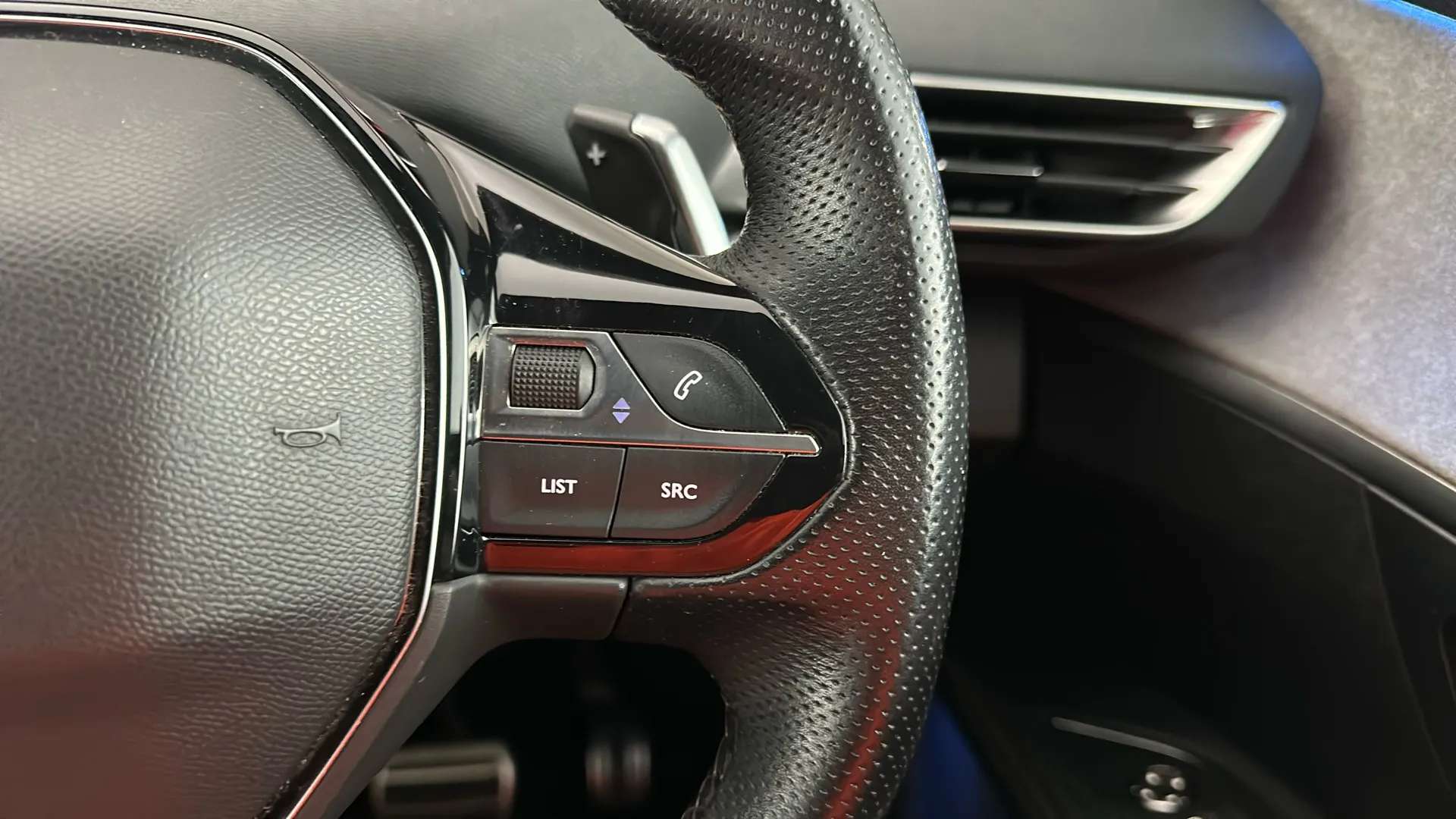 2022 PEUGEOT 5008 2022 PEUGEOT 5008