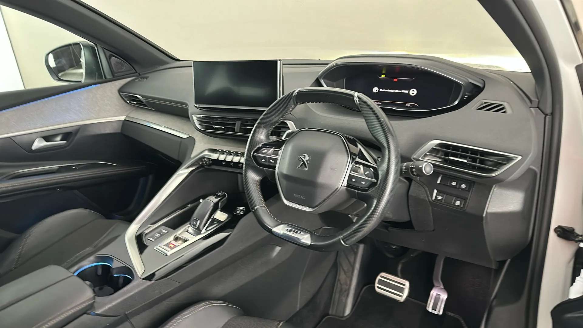 2022 PEUGEOT 5008 2022 PEUGEOT 5008