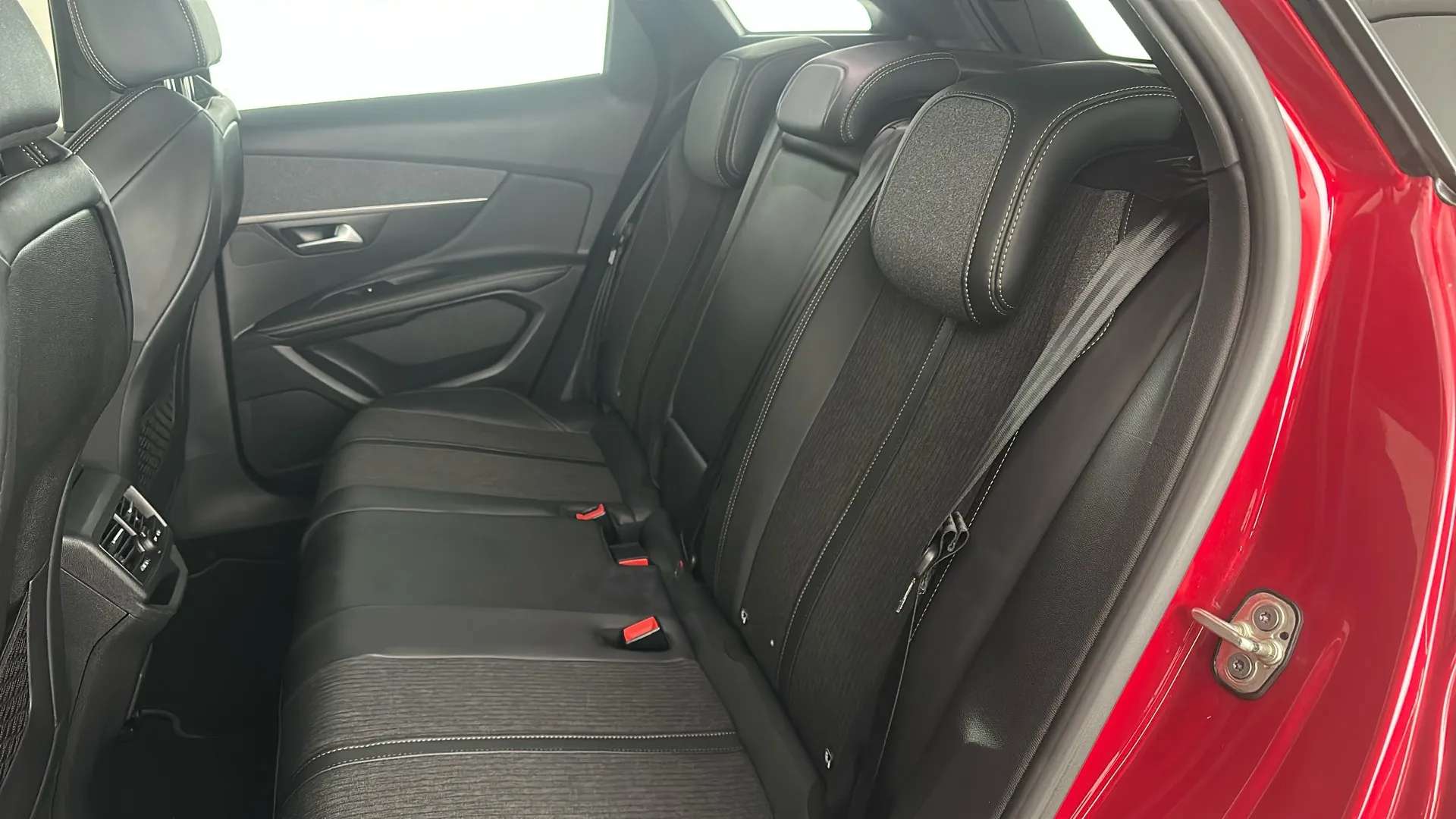 2019 PEUGEOT 3008 2019 PEUGEOT 3008