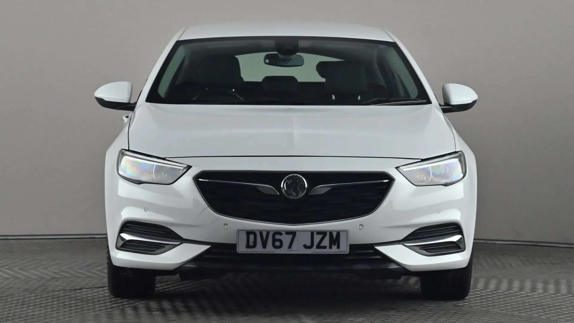 A 2017 VAUXHALL INSIGNIA 1.6 Turbo D ecoTec Tech Line Nav A 2017 VAUXHALL INSIGNIA 1.6 Turbo D ecoTec Tech Line Nav