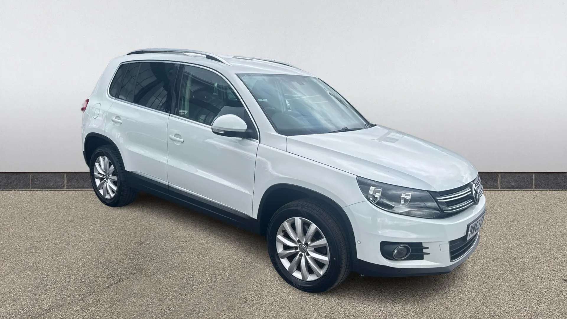 A 2013 VOLKSWAGEN TIGUAN 2.0 TDi BlueMotion Tech Match DSG A 2013 VOLKSWAGEN TIGUAN 2.0 TDi BlueMotion Tech Match DSG
