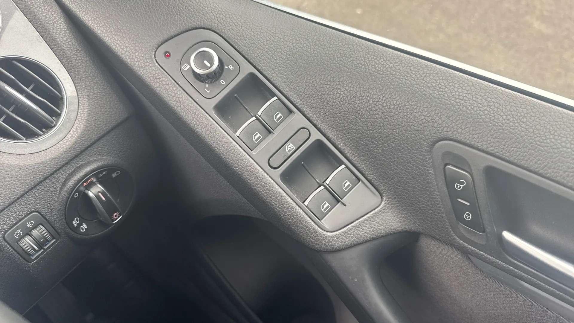 2013 VOLKSWAGEN TIGUAN 2013 VOLKSWAGEN TIGUAN