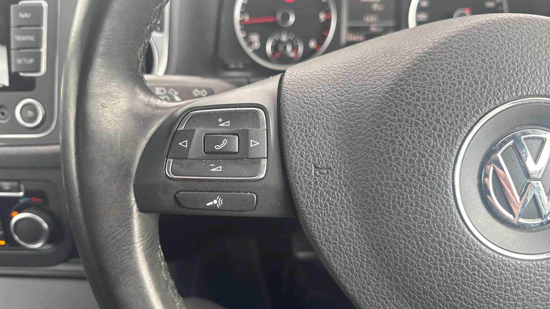 2013 VOLKSWAGEN TIGUAN 2013 VOLKSWAGEN TIGUAN