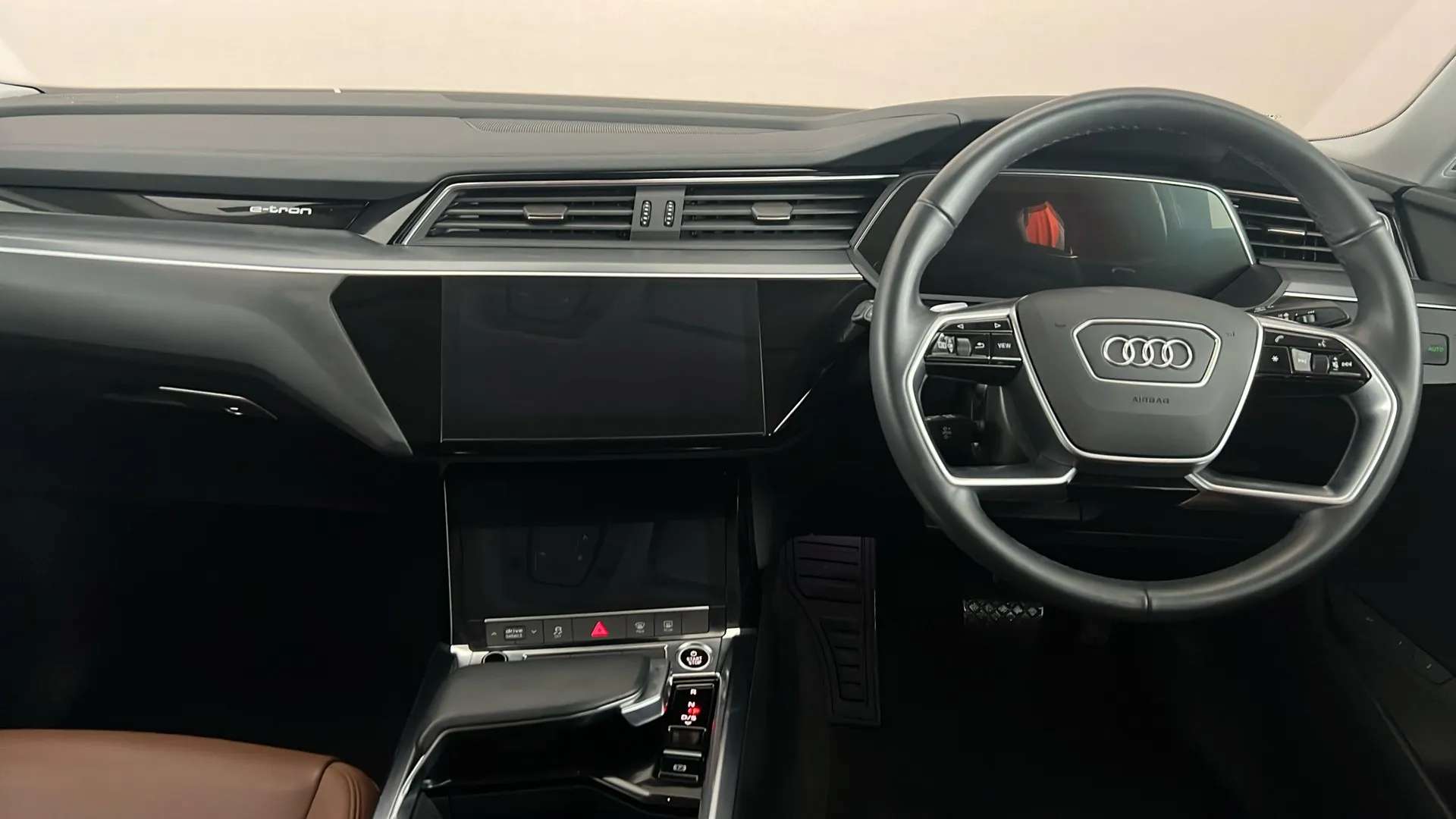 2022 AUDI E-TRON 2022 AUDI E-TRON