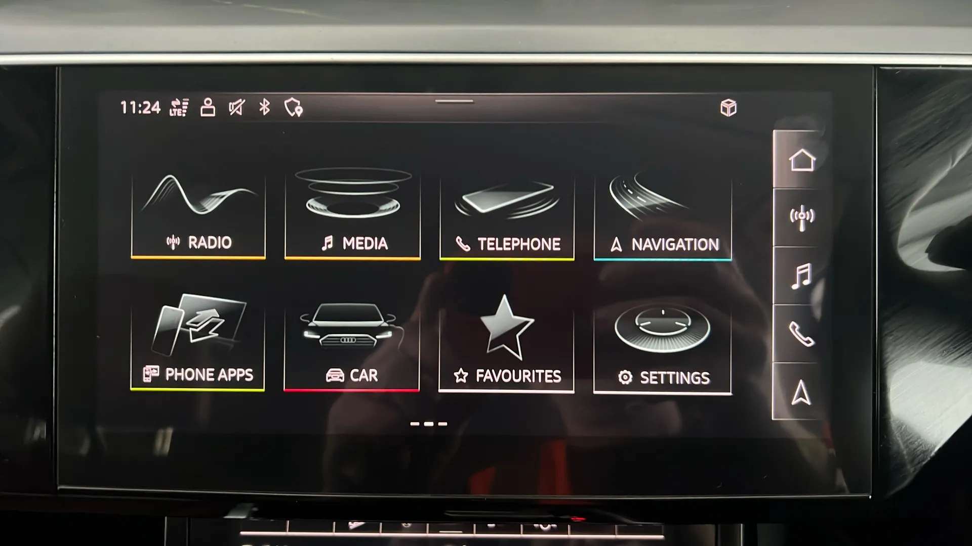 2022 AUDI E-TRON 2022 AUDI E-TRON