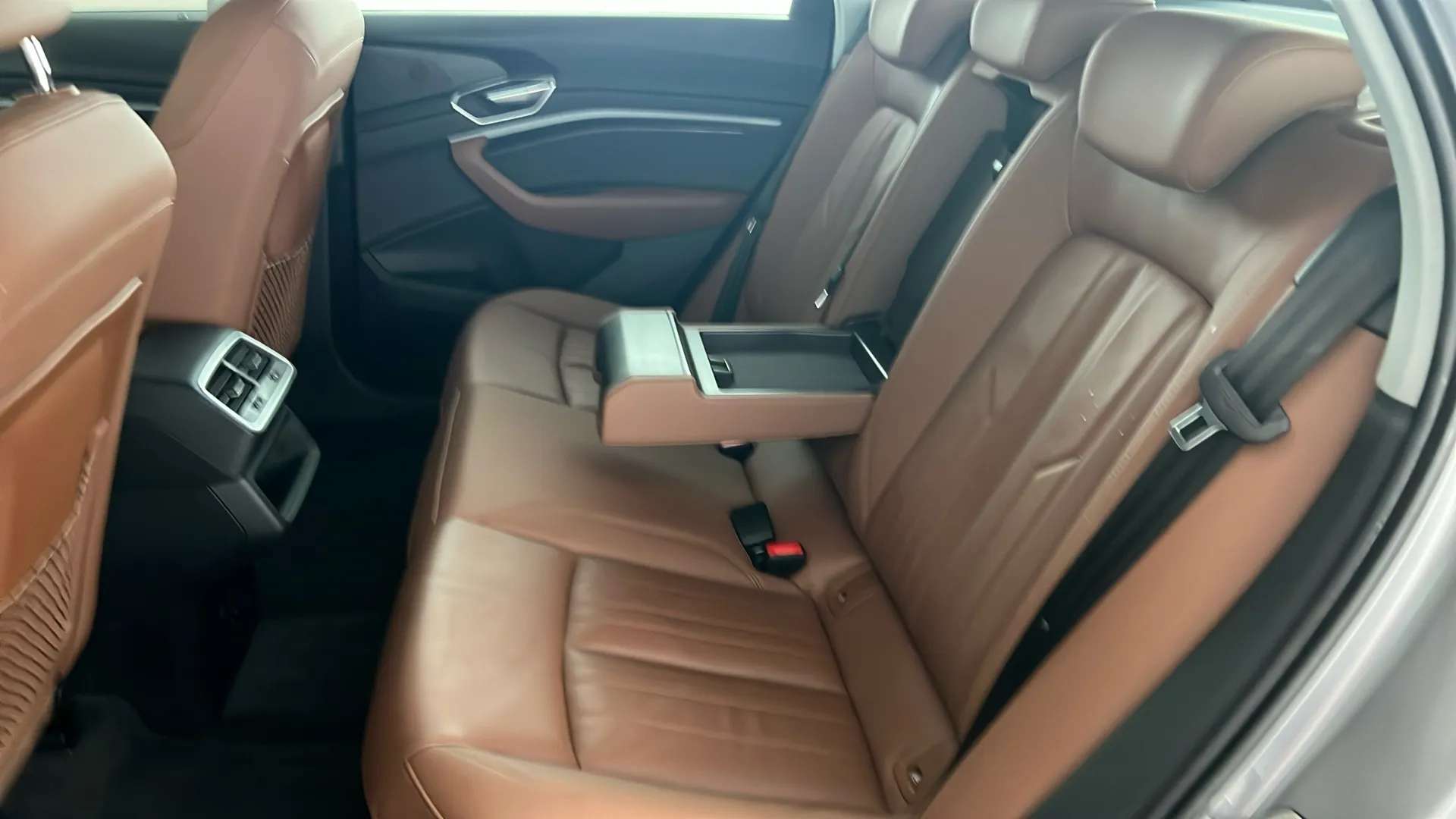 2022 AUDI E-TRON 2022 AUDI E-TRON