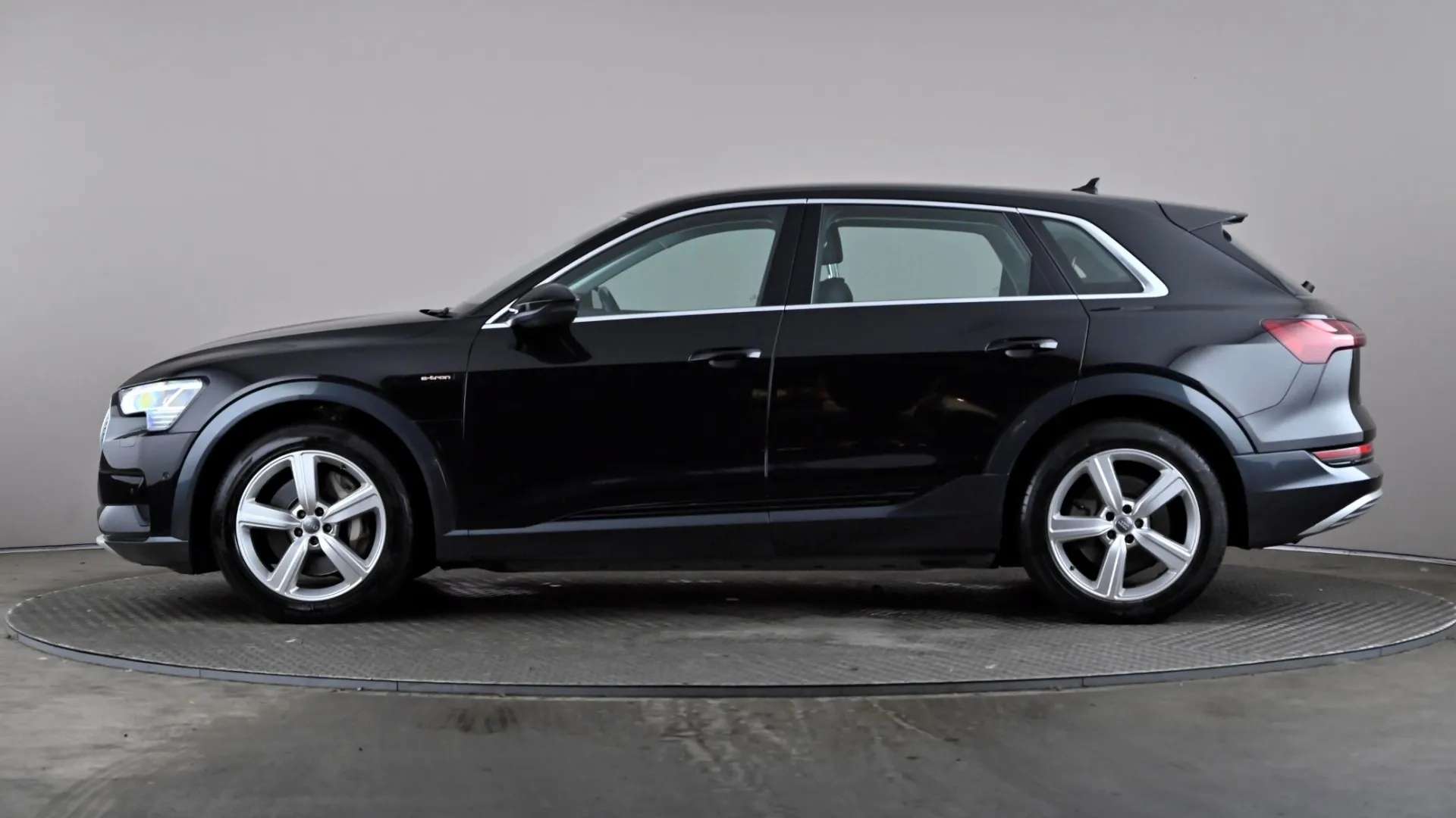 A 2020 AUDI E-TRON 230kW 50 Quattro 71kWh Technik Auto A 2020 AUDI E-TRON 230kW 50 Quattro 71kWh Technik Auto