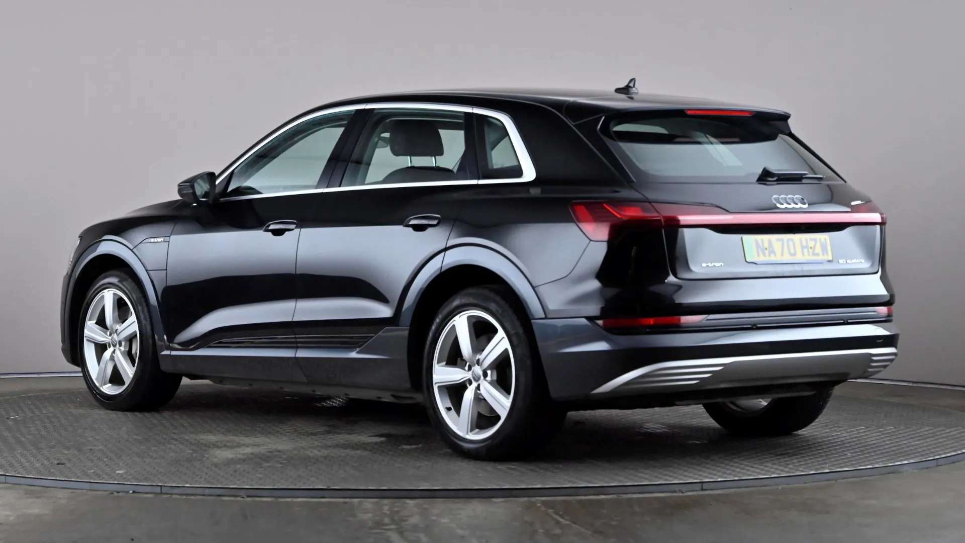 A 2020 AUDI E-TRON 230kW 50 Quattro 71kWh Technik Auto A 2020 AUDI E-TRON 230kW 50 Quattro 71kWh Technik Auto