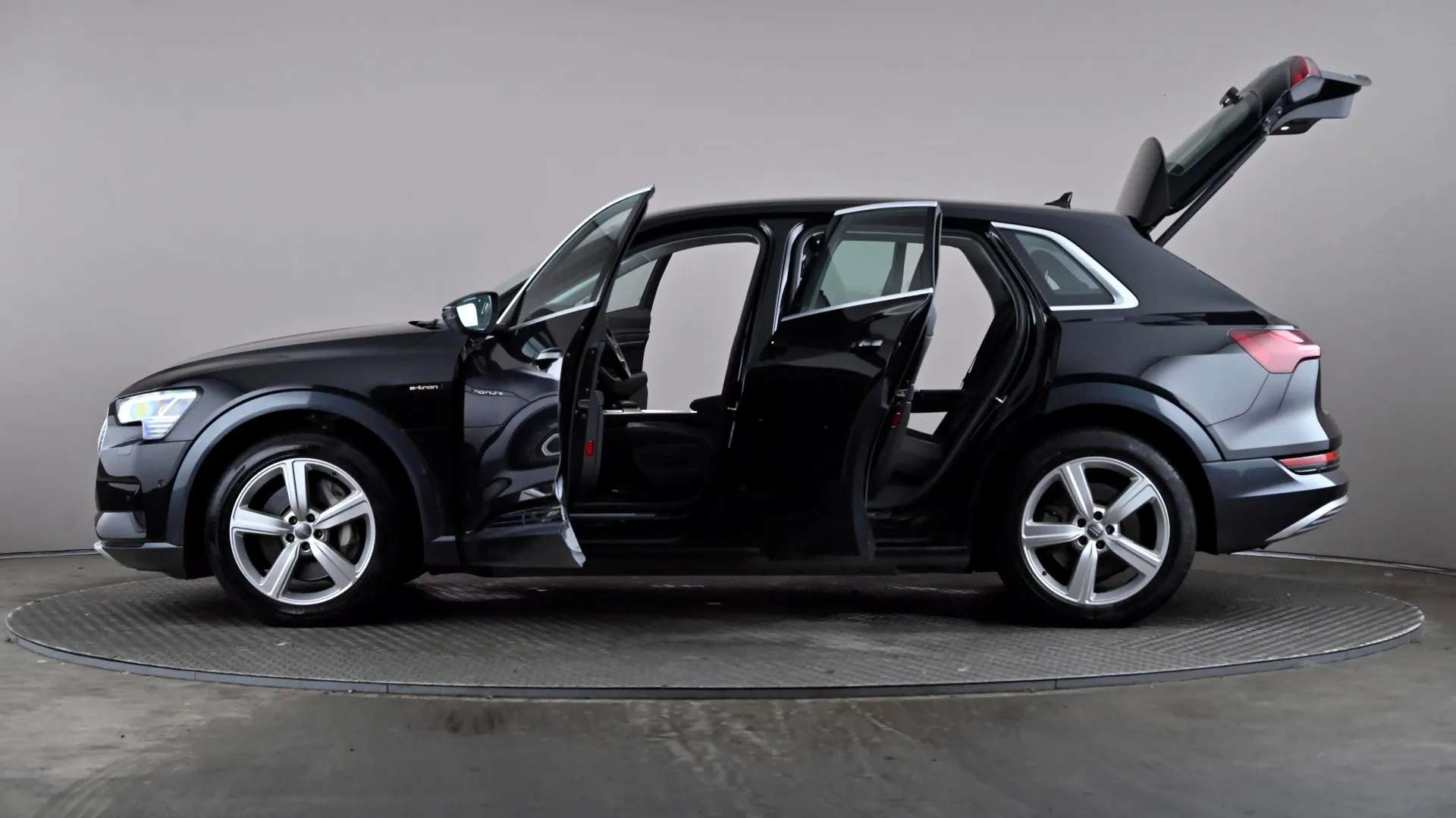 2020 AUDI E-TRON 2020 AUDI E-TRON
