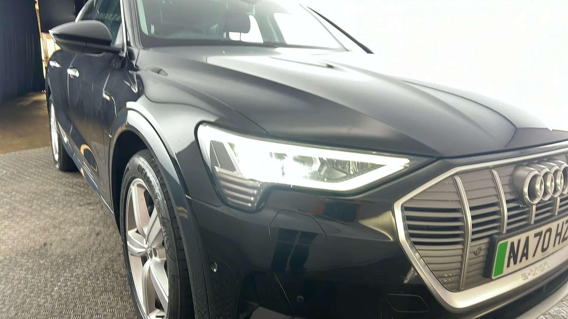 2020 AUDI E-TRON 2020 AUDI E-TRON