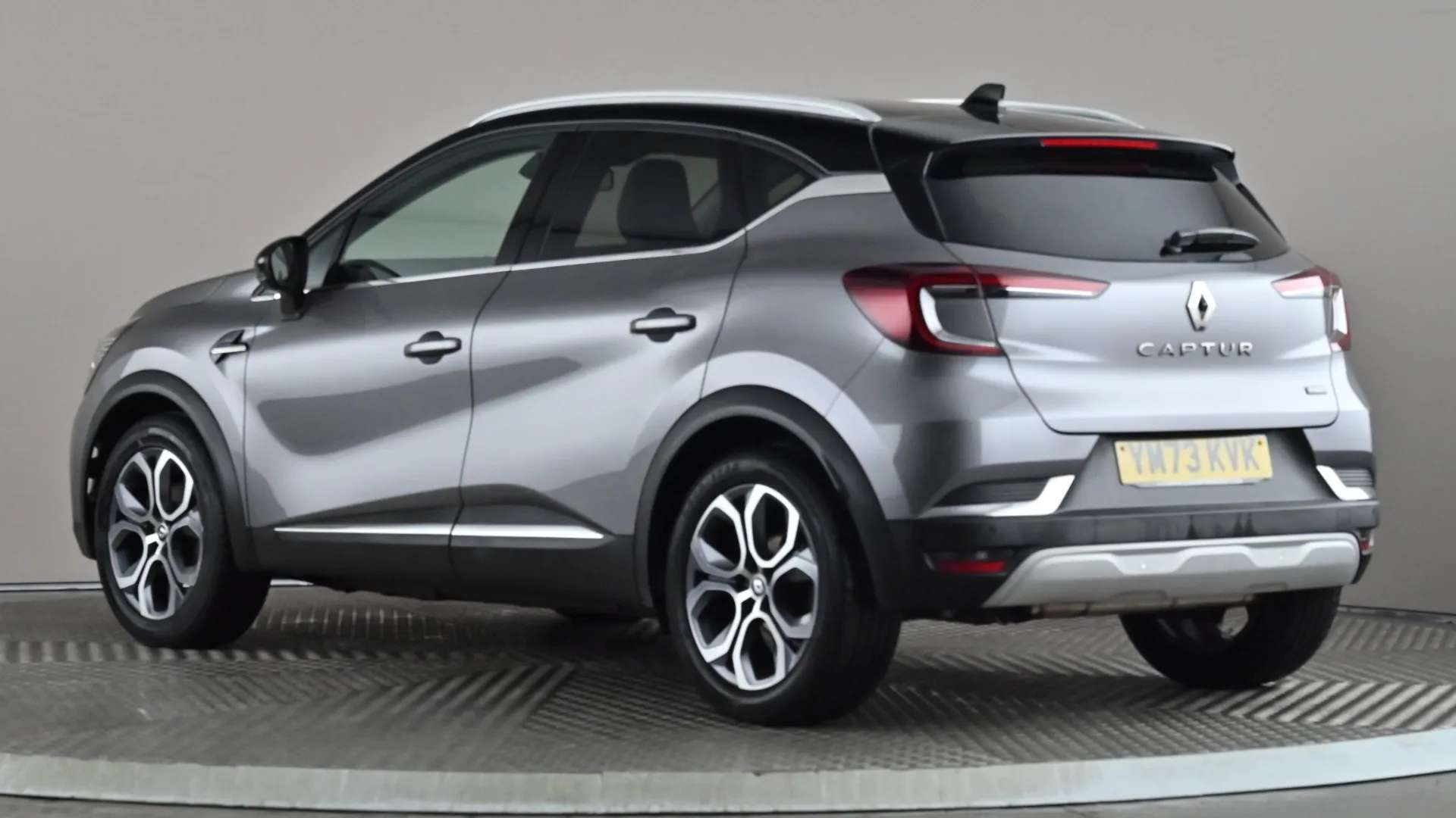 A 2024 RENAULT CAPTUR 1.6 E-Tech full hybrid 145 Techno Auto A 2024 RENAULT CAPTUR 1.6 E-Tech full hybrid 145 Techno Auto