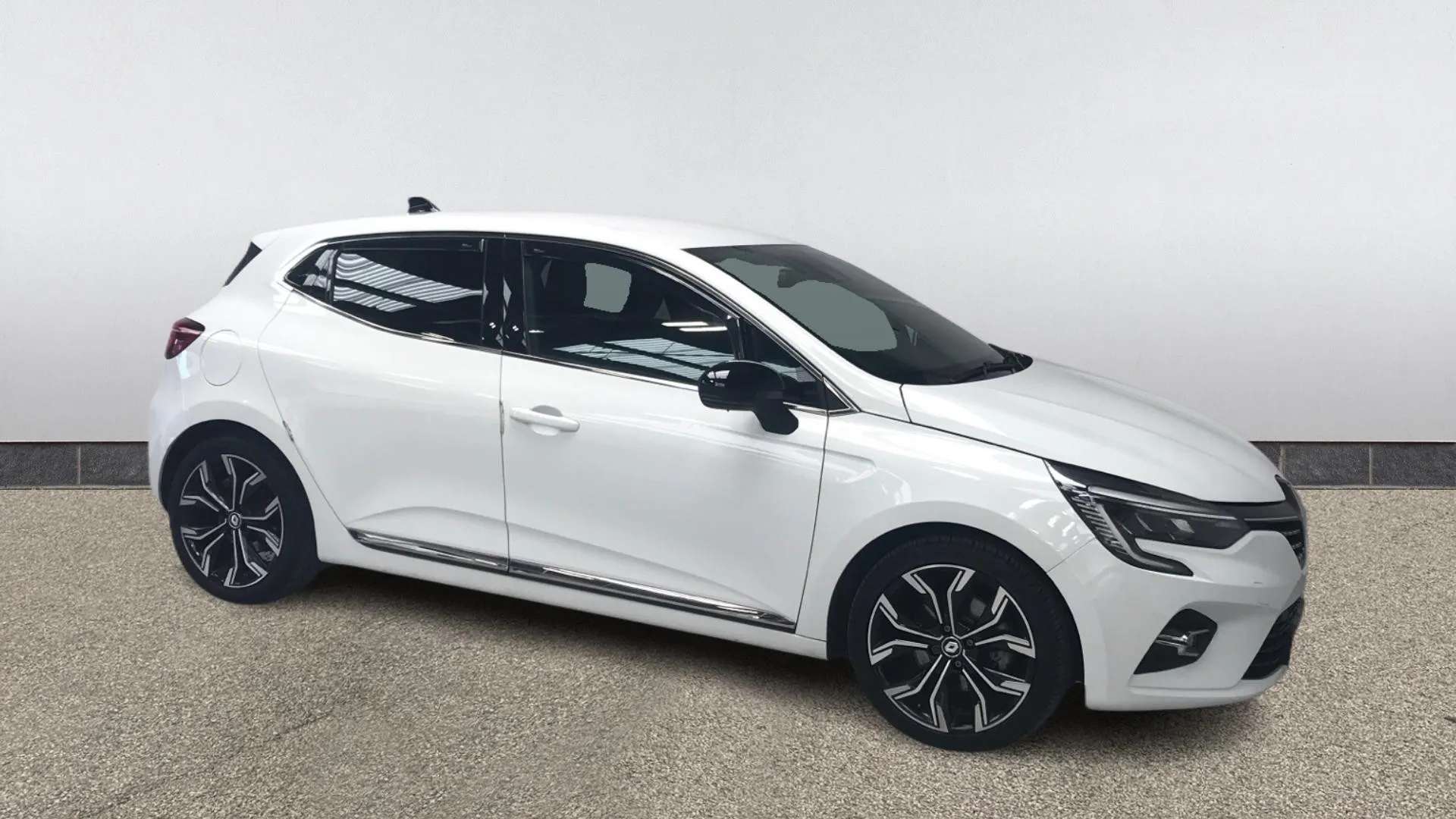 A 2023 RENAULT CLIO 1.6 E-TECH full hybrid 145 Techno Auto A 2023 RENAULT CLIO 1.6 E-TECH full hybrid 145 Techno Auto