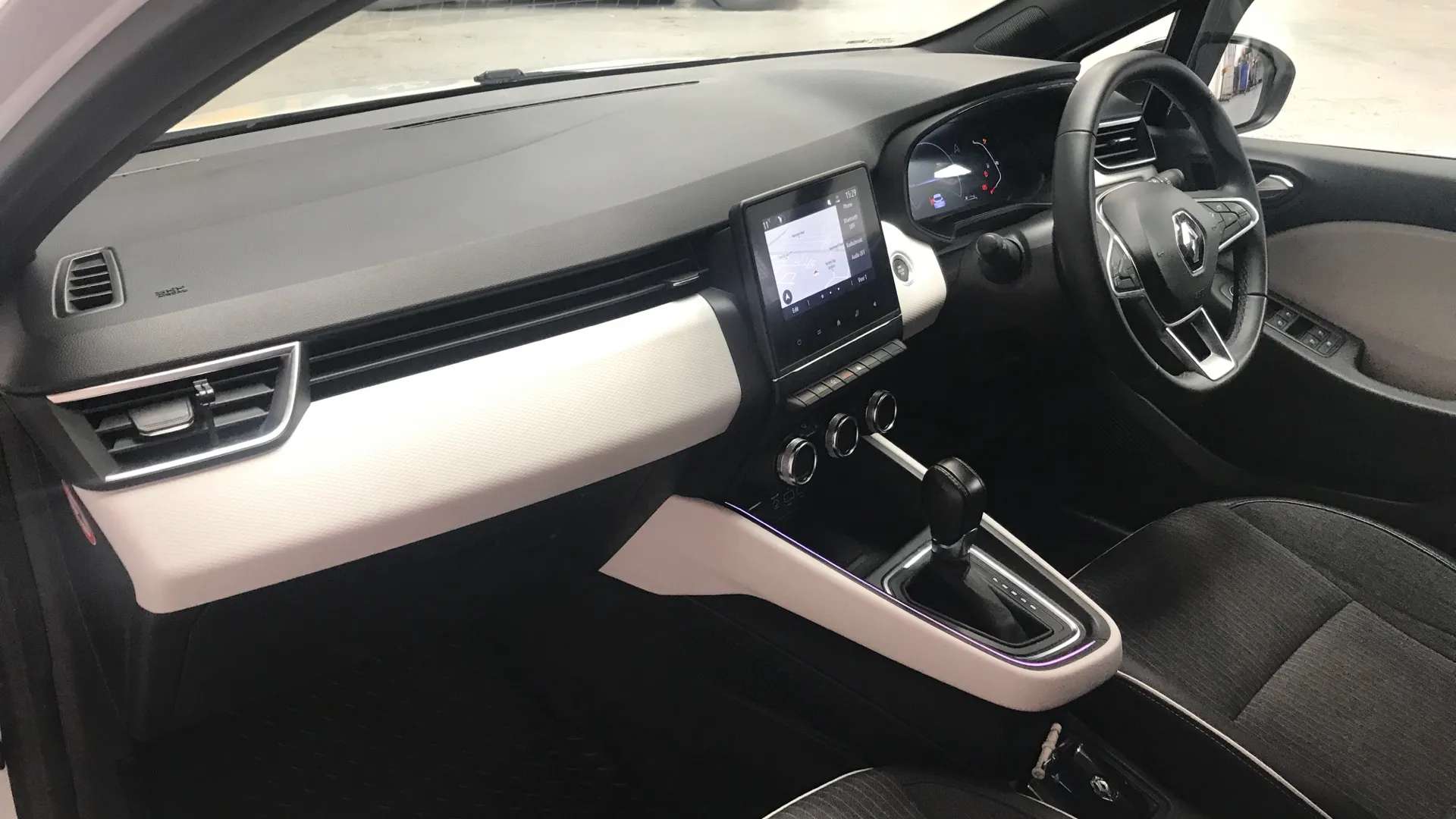 2023 RENAULT CLIO 2023 RENAULT CLIO