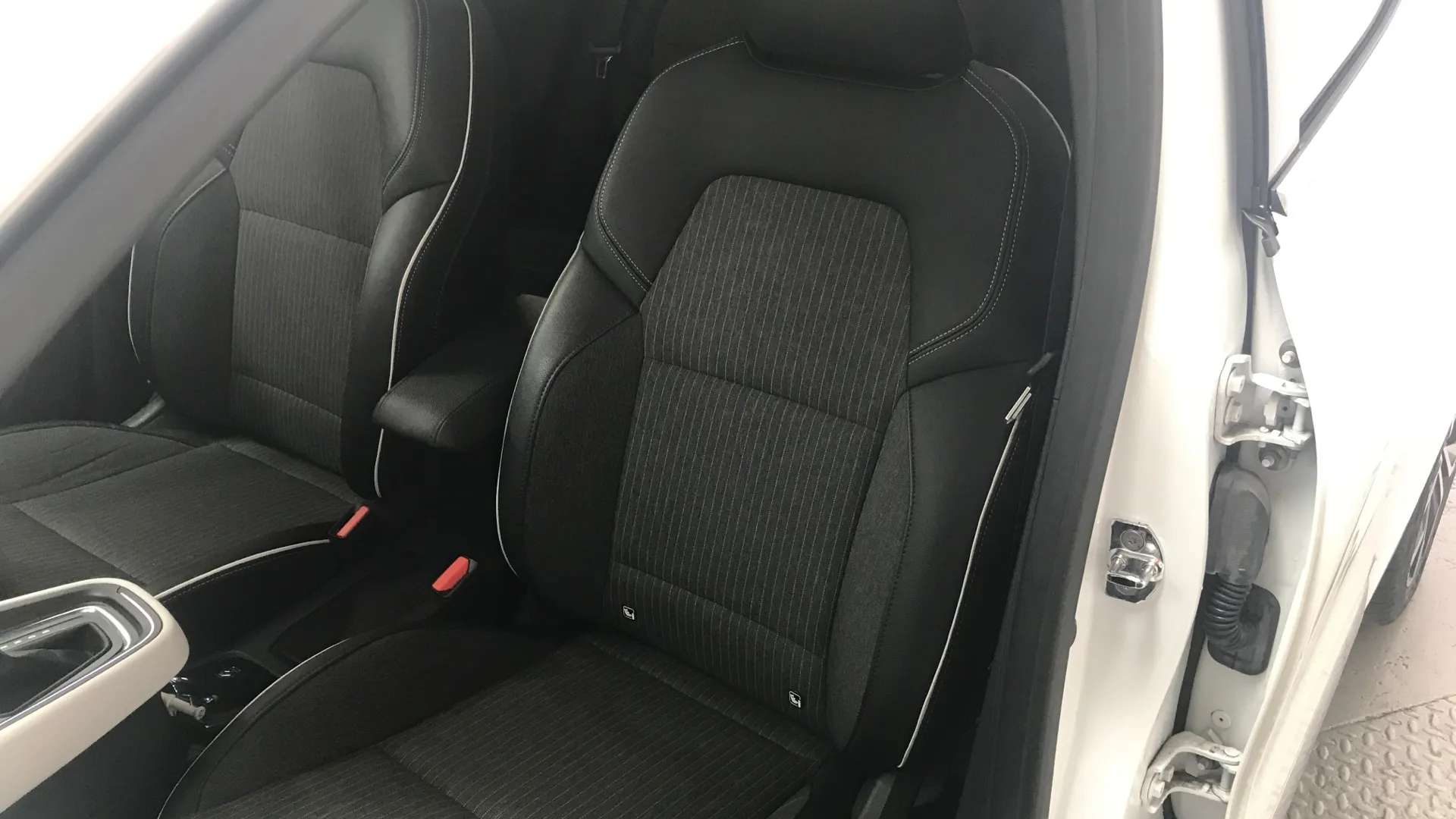 2023 RENAULT CLIO 2023 RENAULT CLIO