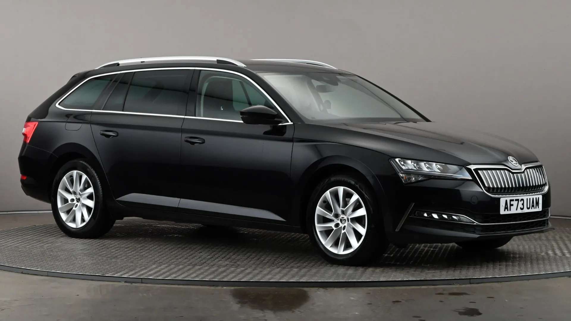 A 2023 SKODA SUPERB 1.4 TSI iV SE Technology DSG A 2023 SKODA SUPERB 1.4 TSI iV SE Technology DSG