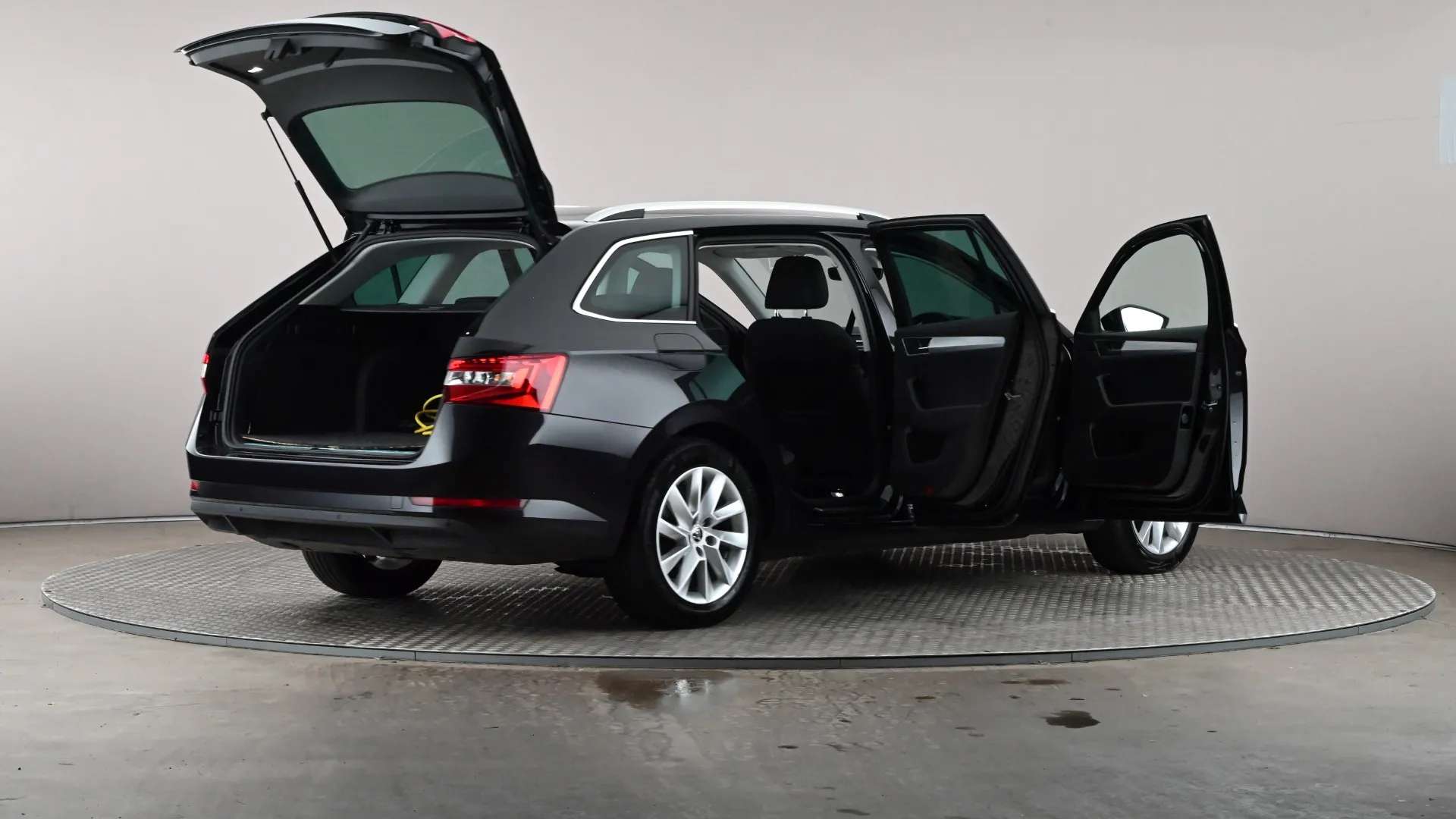2023 SKODA SUPERB 2023 SKODA SUPERB