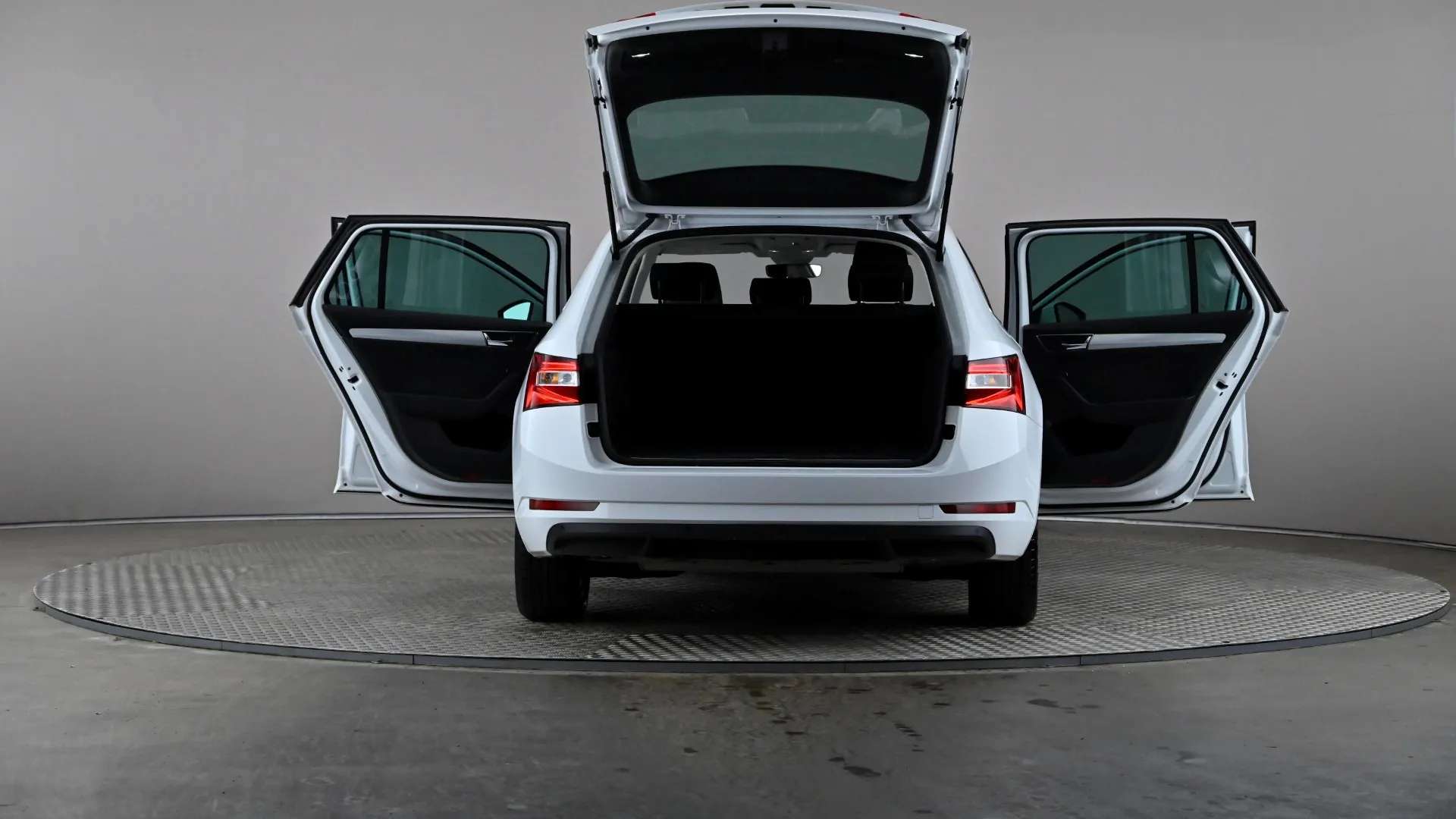 2023 SKODA SUPERB 2023 SKODA SUPERB