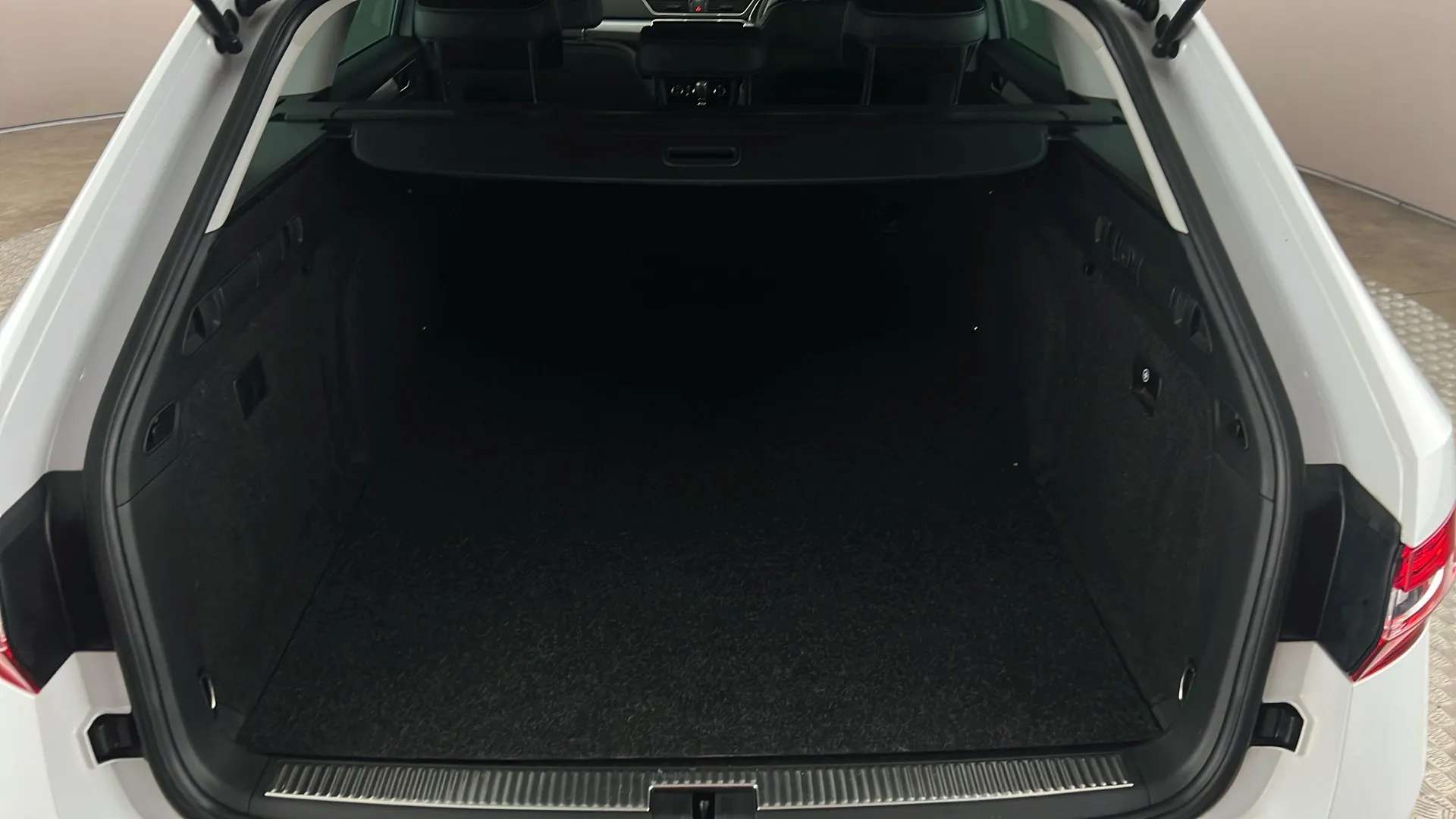 2023 SKODA SUPERB 2023 SKODA SUPERB