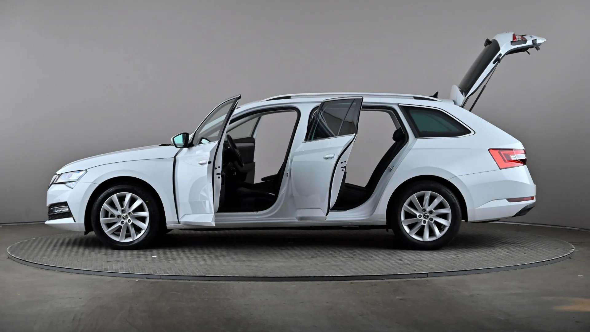 2023 SKODA SUPERB 2023 SKODA SUPERB