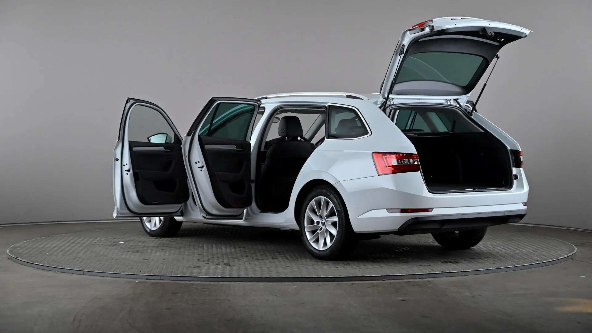 2023 SKODA SUPERB 2023 SKODA SUPERB