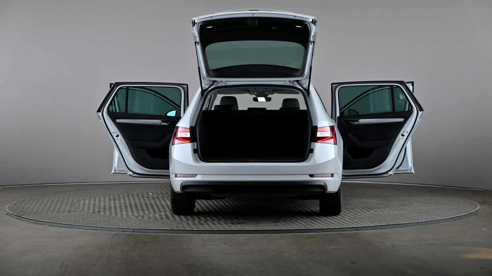 2023 SKODA SUPERB 2023 SKODA SUPERB