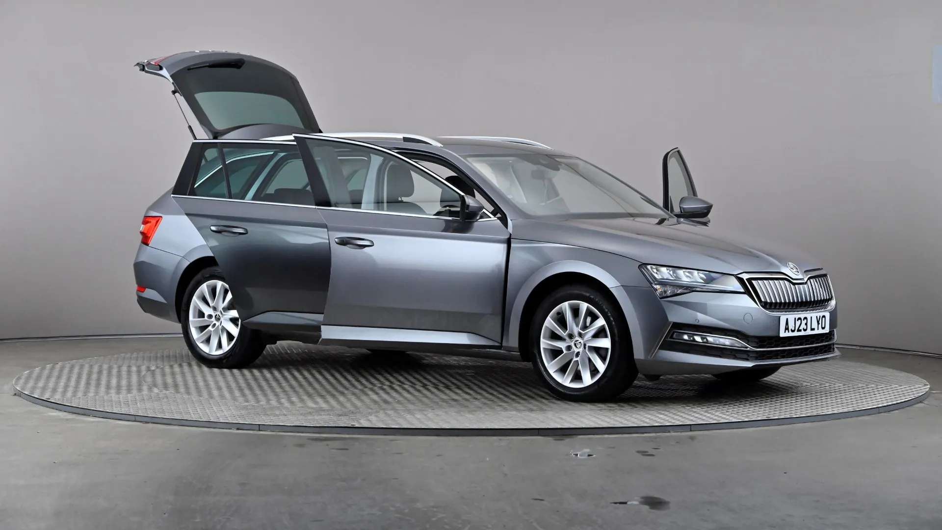 2023 SKODA SUPERB 2023 SKODA SUPERB