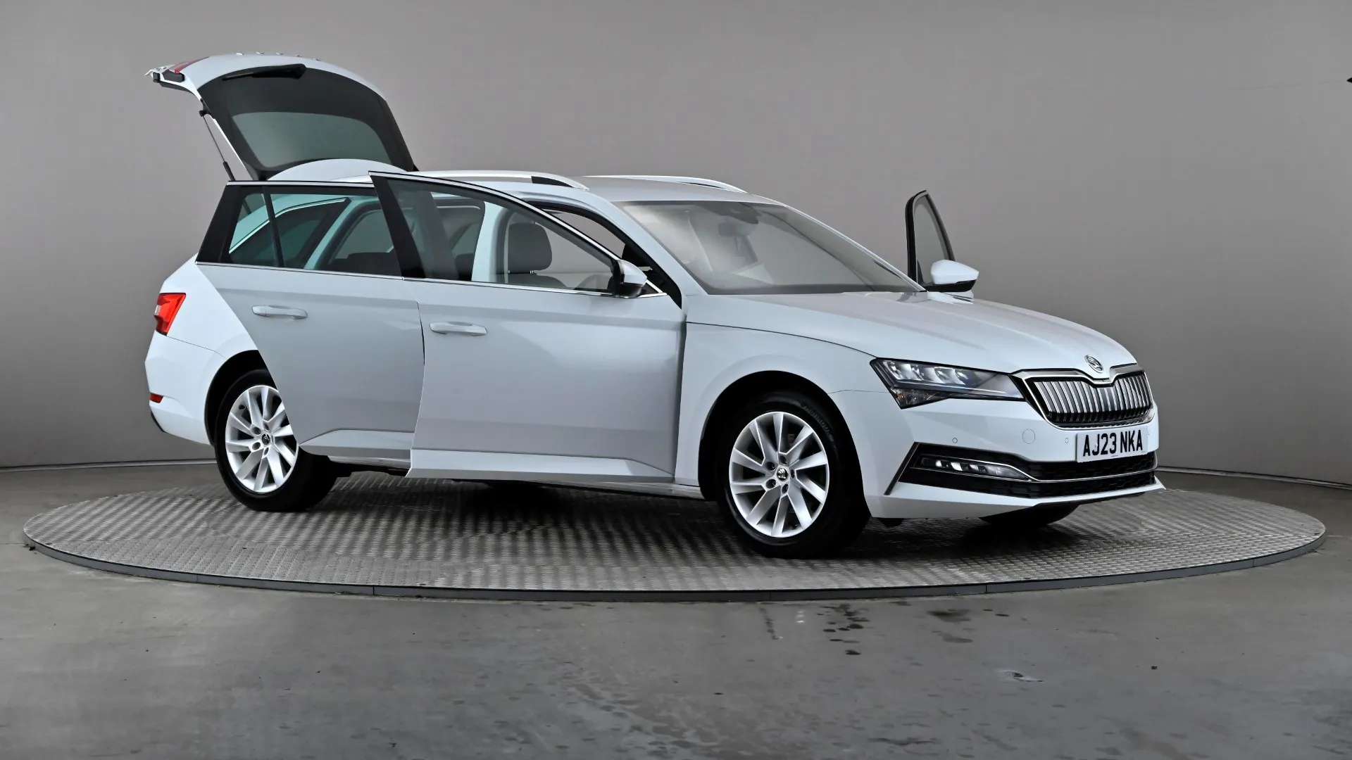 2023 SKODA SUPERB 2023 SKODA SUPERB