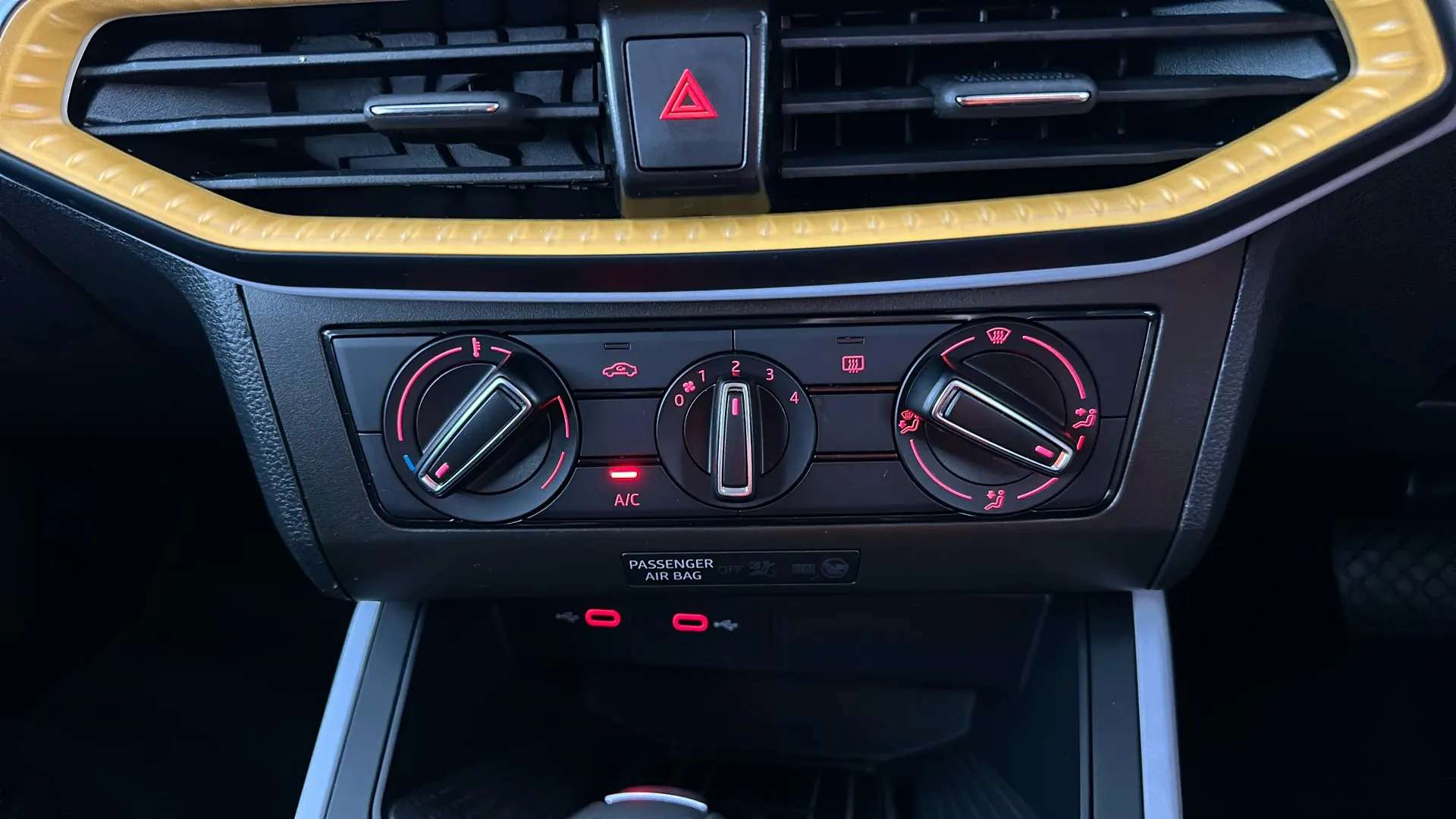 2023 SEAT ARONA 2023 SEAT ARONA