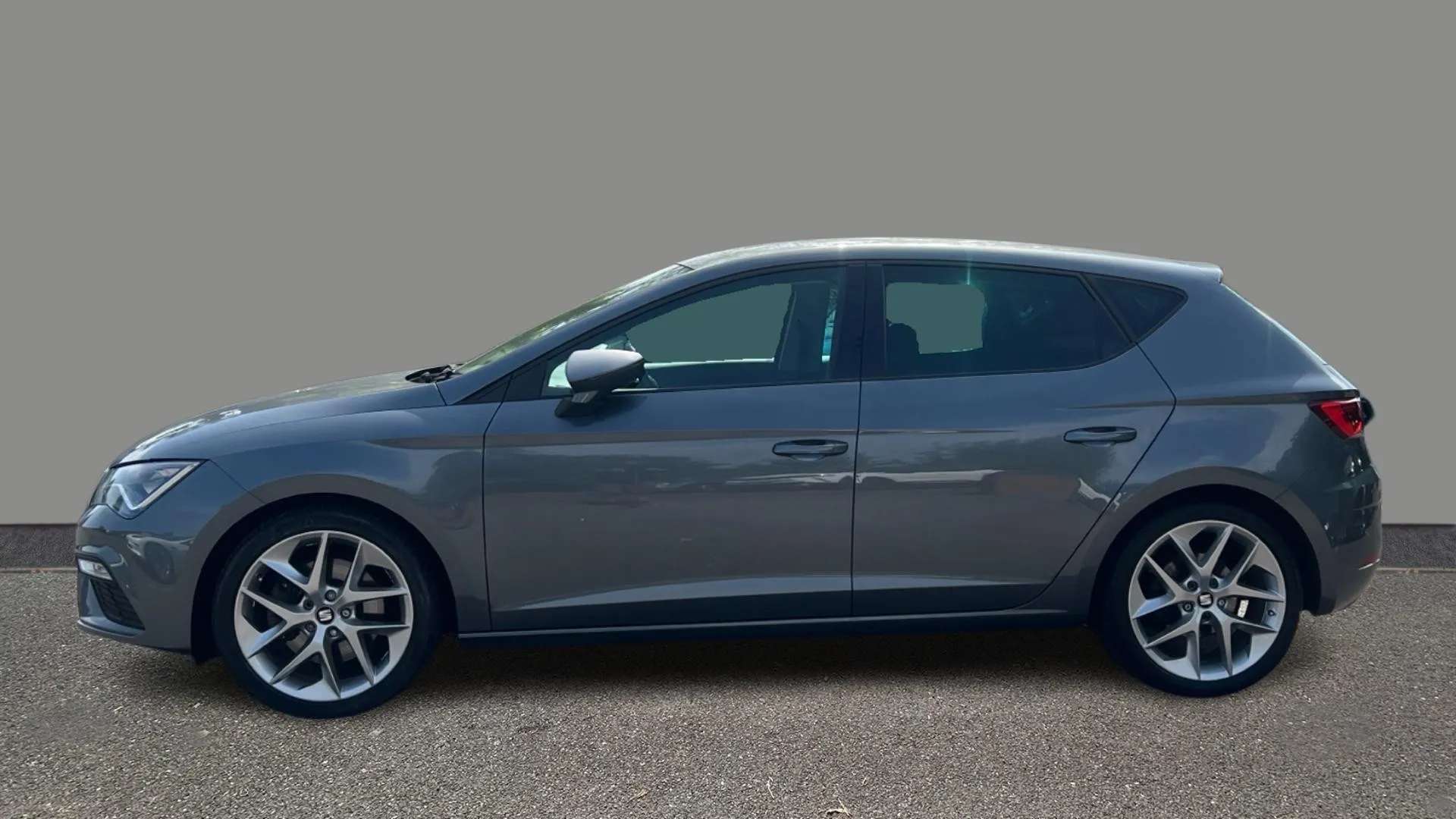A 2018 SEAT LEON 1.8 TSI FR Technology DSG A 2018 SEAT LEON 1.8 TSI FR Technology DSG