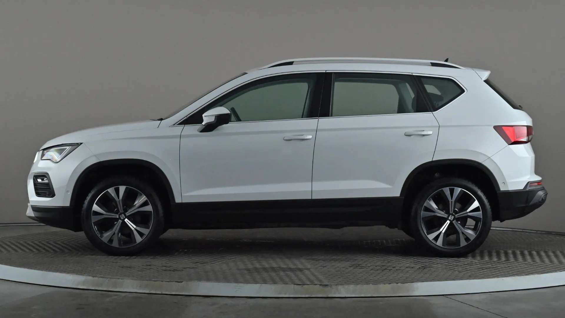 A 2021 SEAT ATECA 1.5 TSI EVO SE Technology DSG A 2021 SEAT ATECA 1.5 TSI EVO SE Technology DSG