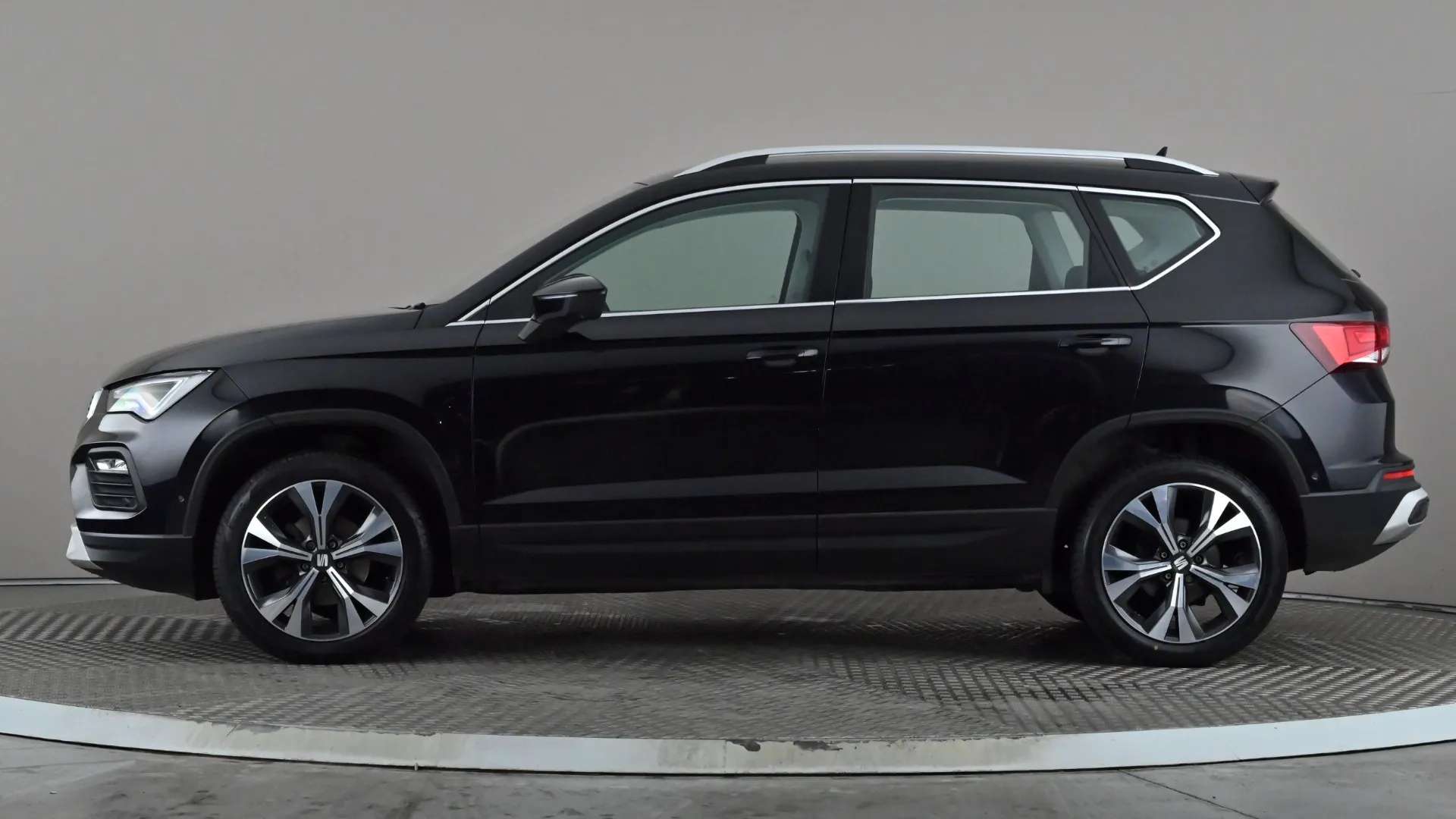 A 2021 SEAT ATECA 1.5 TSI EVO SE Technology DSG A 2021 SEAT ATECA 1.5 TSI EVO SE Technology DSG