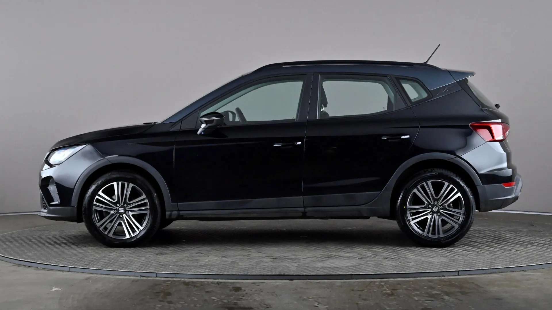 A 2023 SEAT ARONA 1.0 TSI 110 SE Technology DSG A 2023 SEAT ARONA 1.0 TSI 110 SE Technology DSG