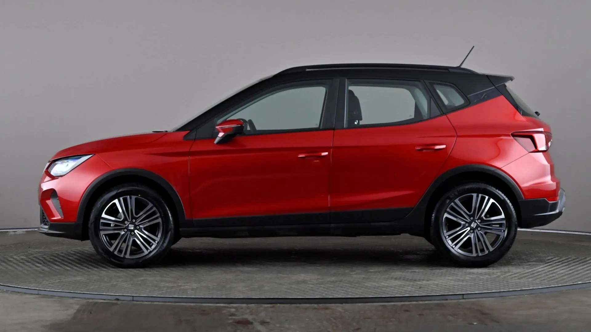 A 2023 SEAT ARONA 1.0 TSI 110 SE Technology DSG A 2023 SEAT ARONA 1.0 TSI 110 SE Technology DSG
