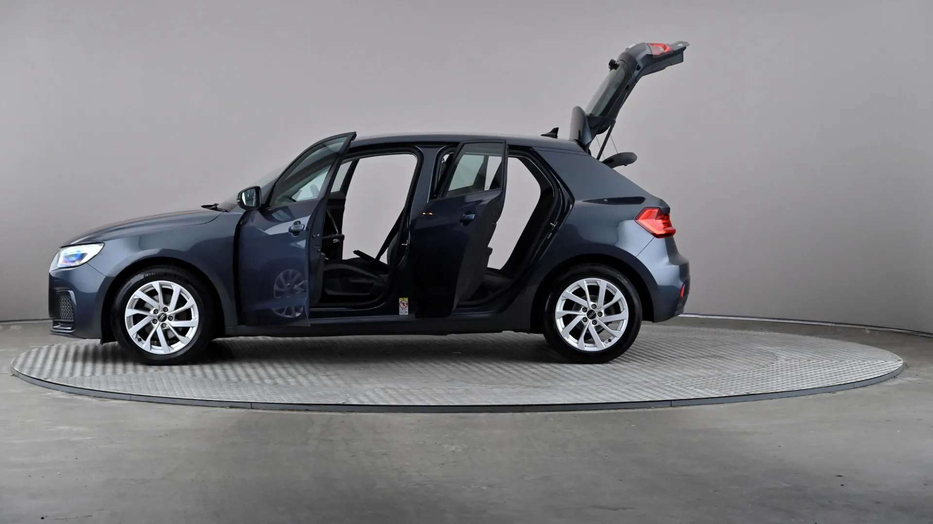 2023 AUDI A1 2023 AUDI A1