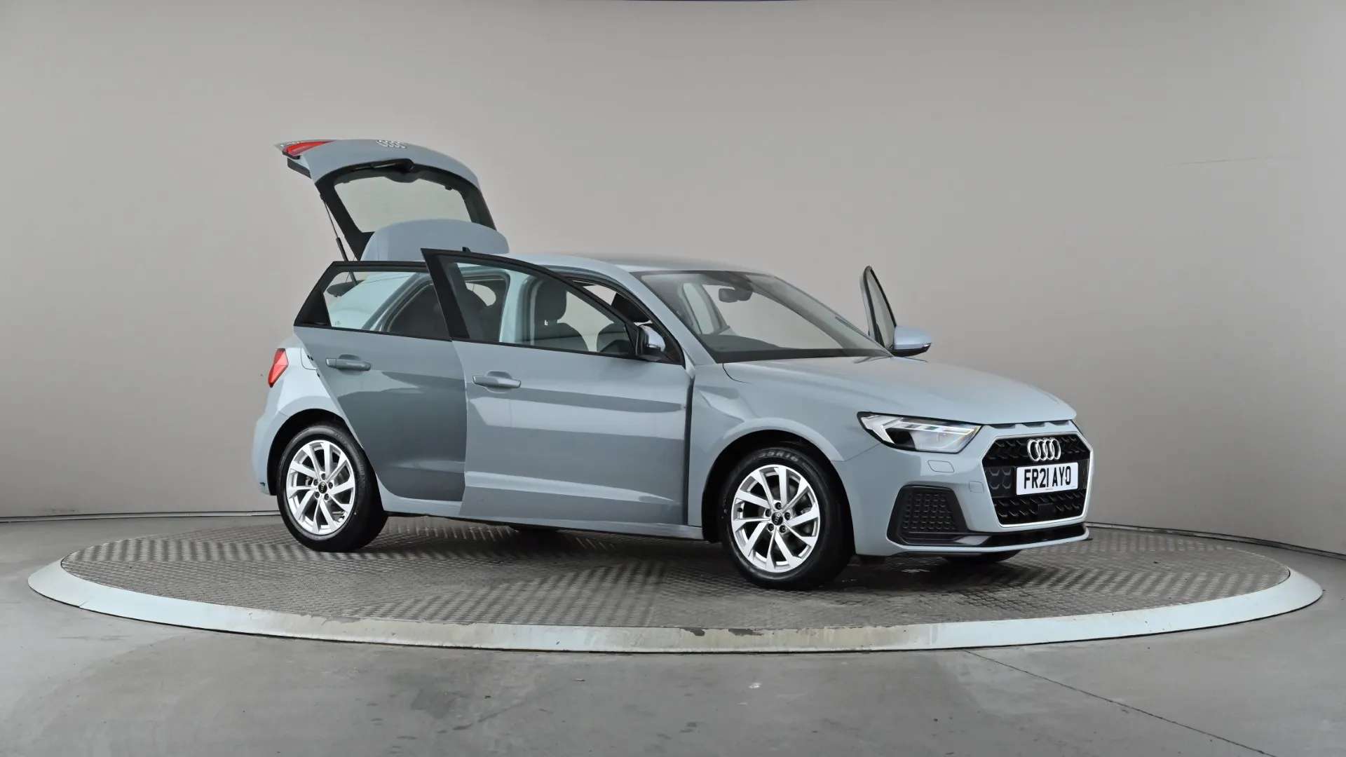 2021 AUDI A1 2021 AUDI A1