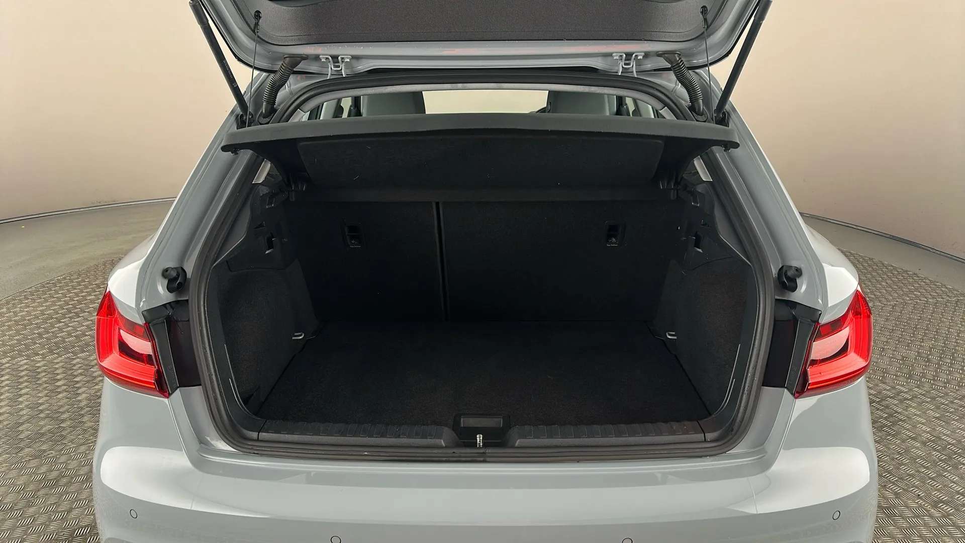 2021 AUDI A1 2021 AUDI A1