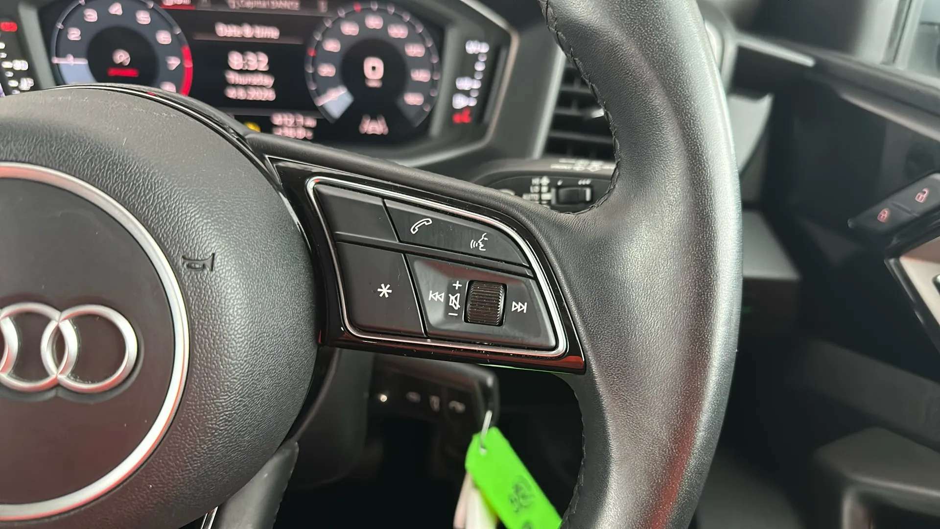 2021 AUDI A1 2021 AUDI A1