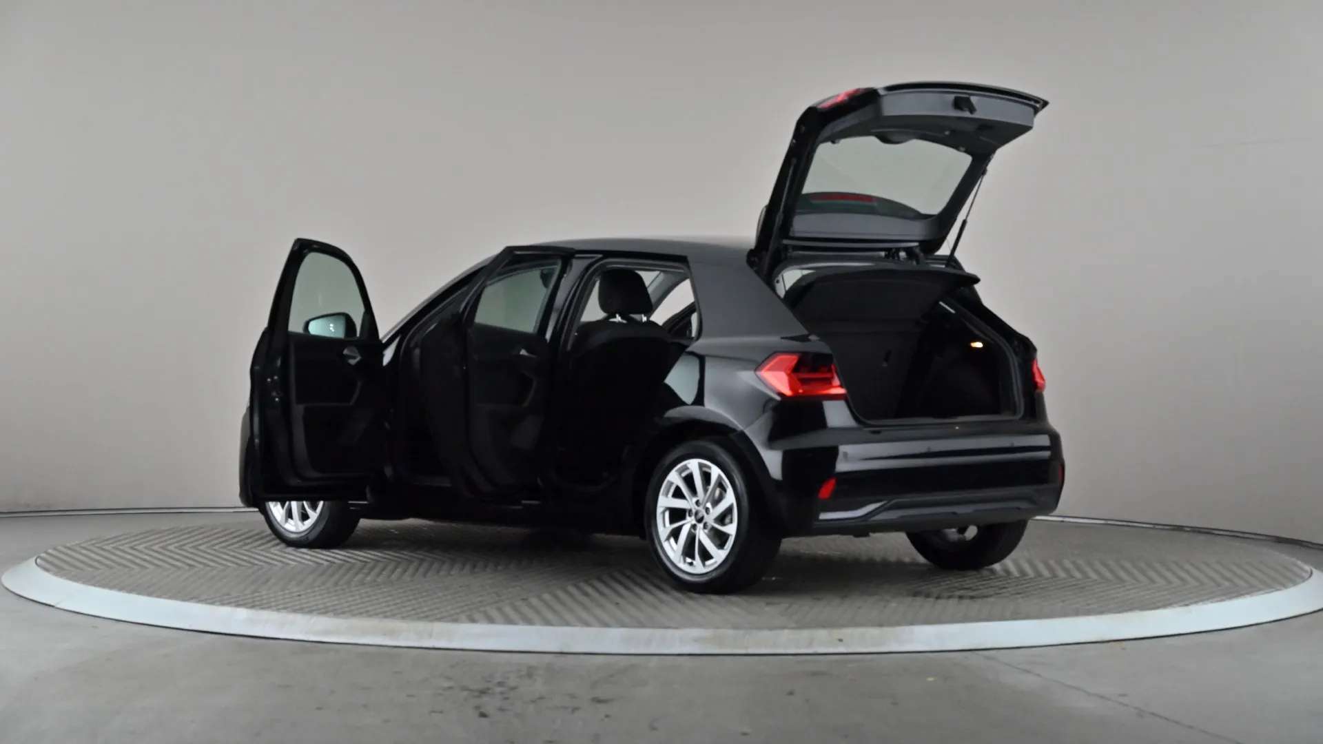 2021 AUDI A1 2021 AUDI A1