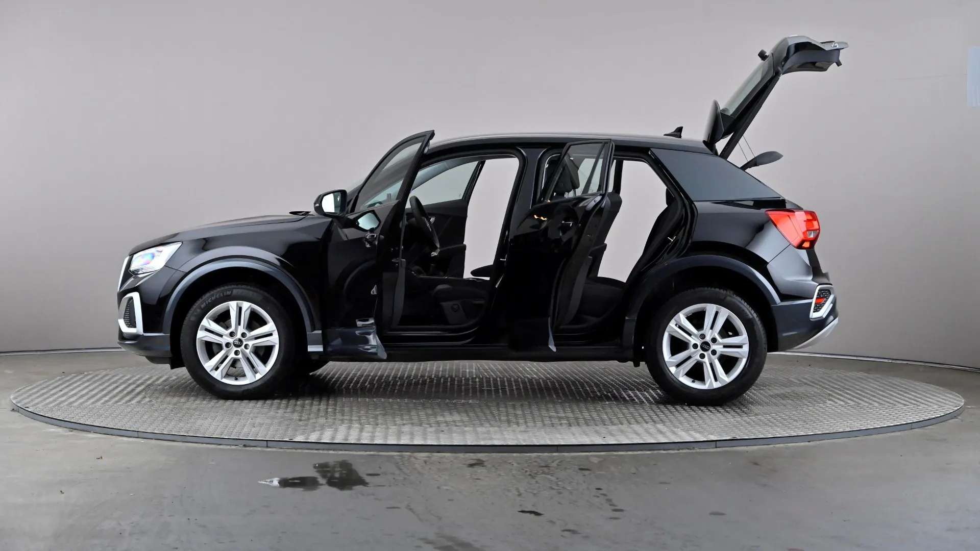 2024 AUDI Q2 2024 AUDI Q2