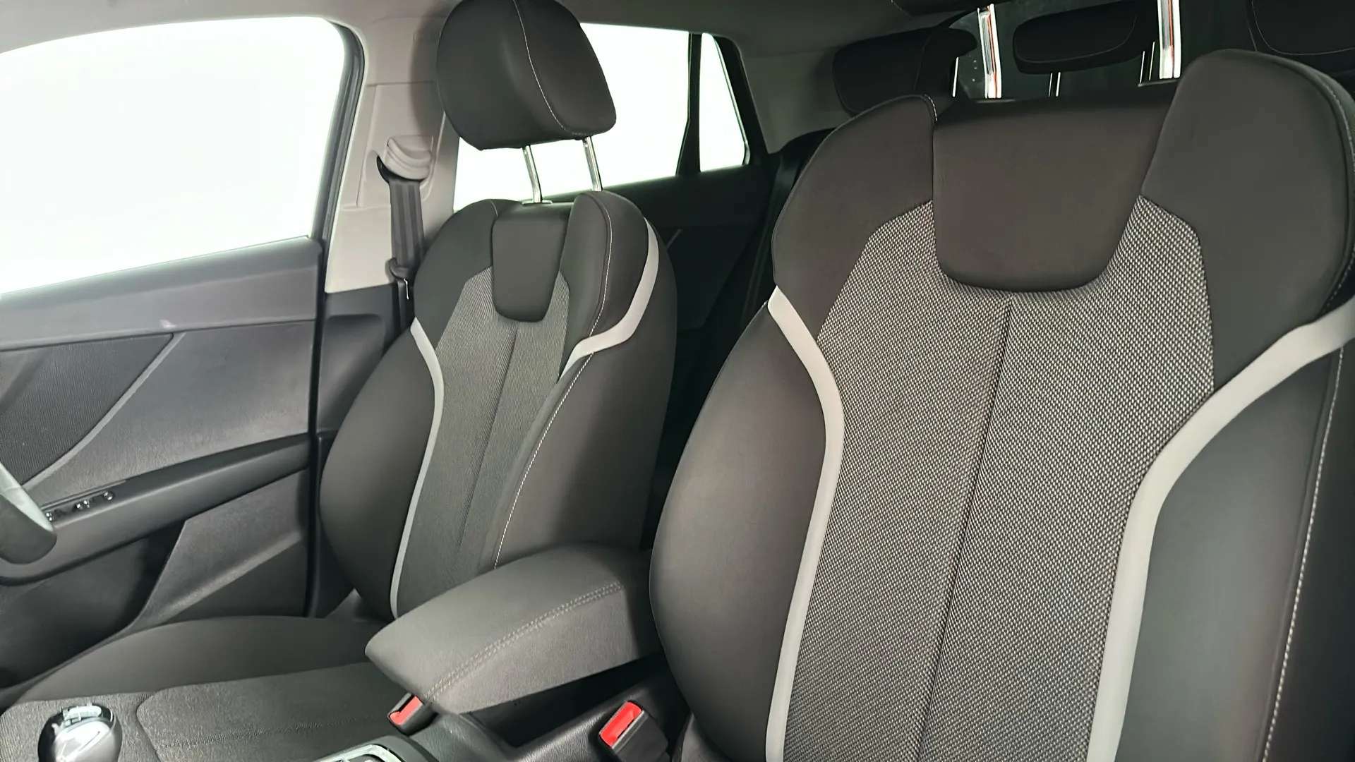 2025 AUDI Q2 2025 AUDI Q2