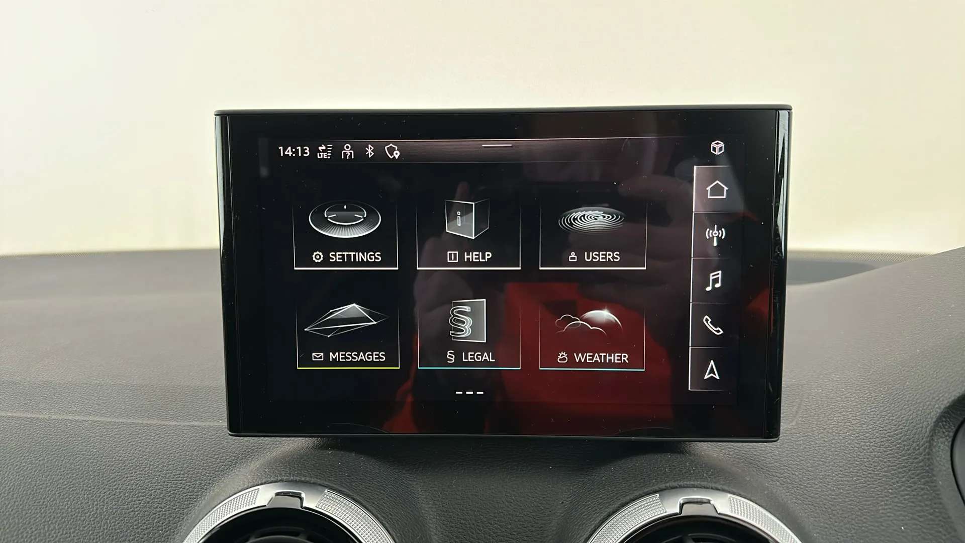 2025 AUDI Q2 2025 AUDI Q2