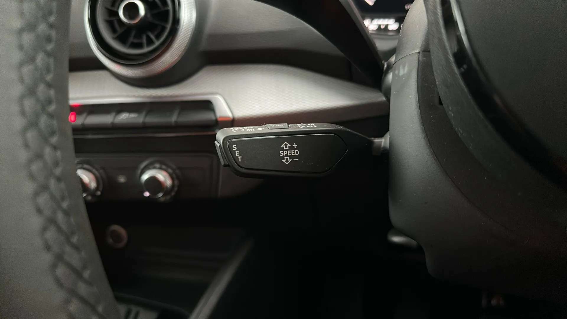 2025 AUDI Q2 2025 AUDI Q2