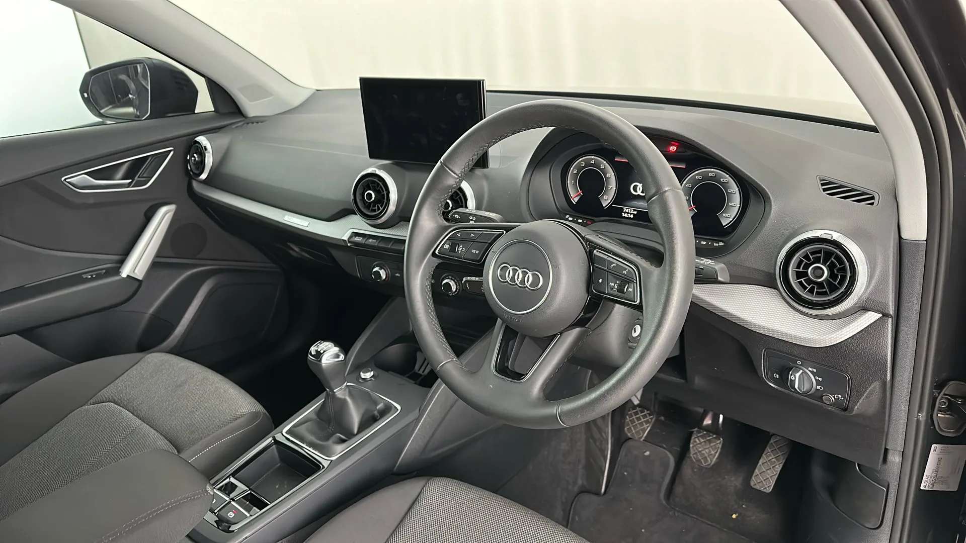 2025 AUDI Q2 2025 AUDI Q2