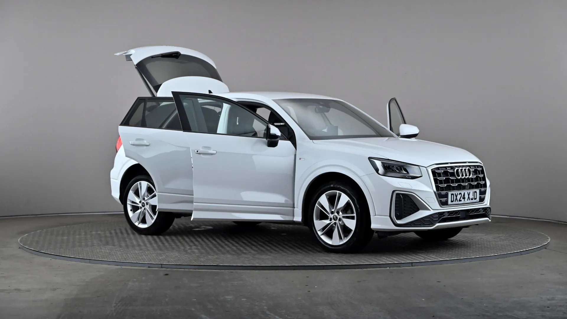 2024 AUDI Q2 2024 AUDI Q2
