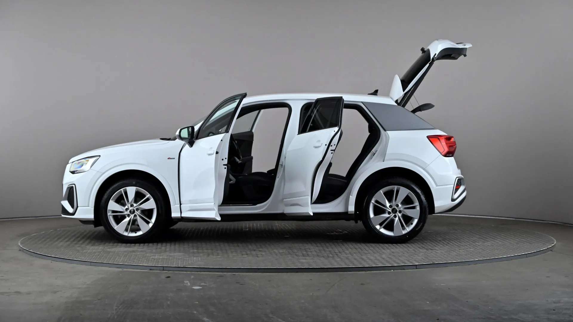 2024 AUDI Q2 2024 AUDI Q2