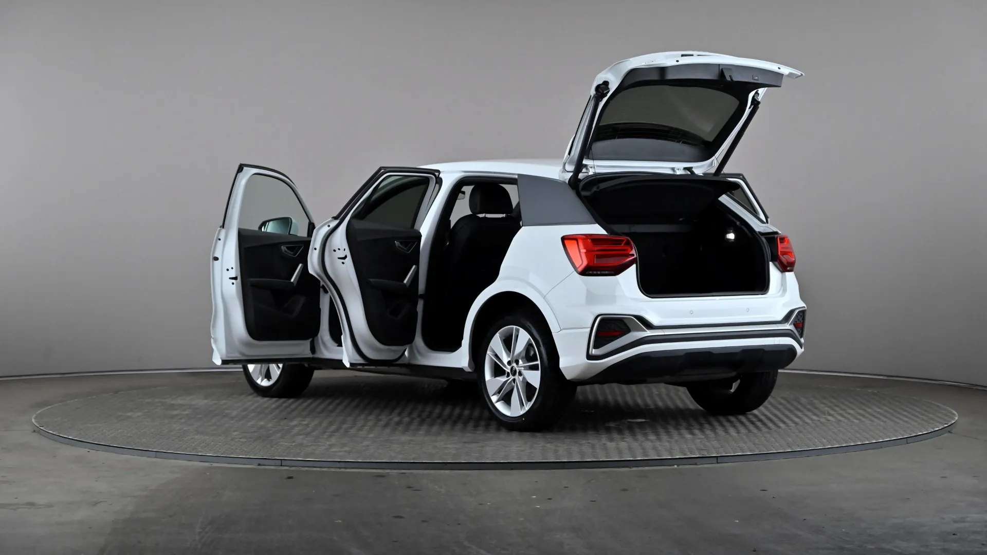 2024 AUDI Q2 2024 AUDI Q2