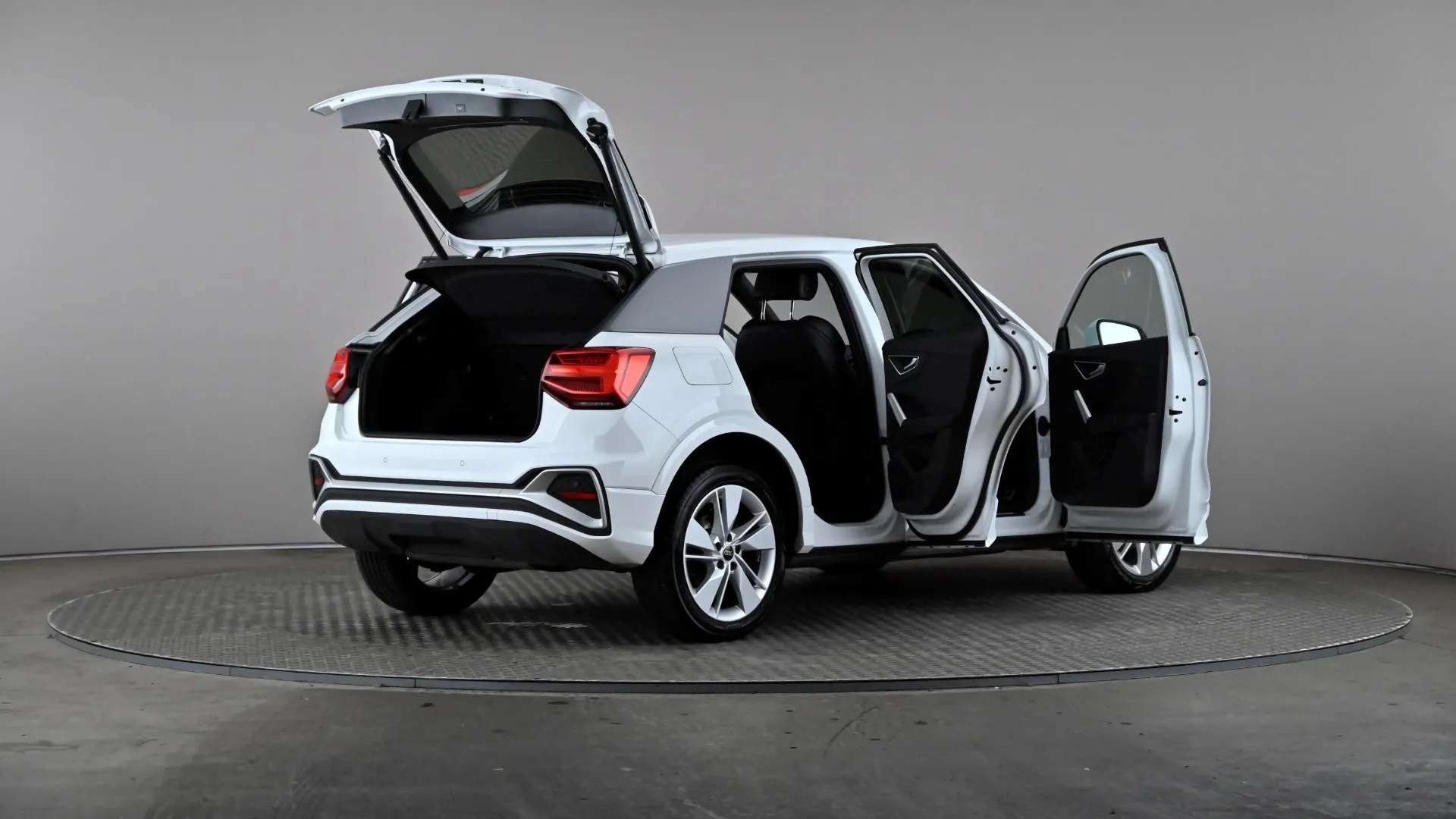 2024 AUDI Q2 2024 AUDI Q2