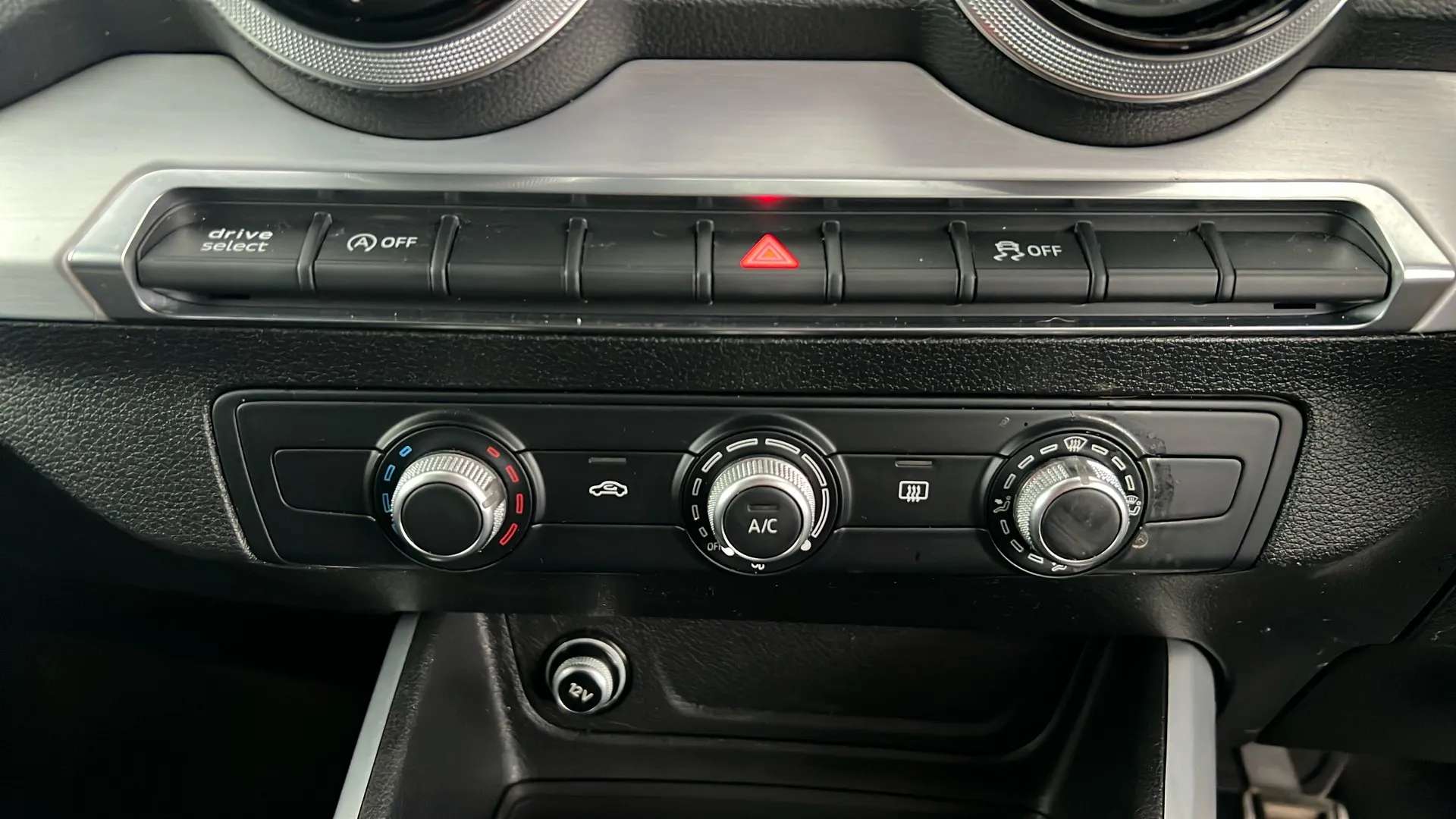 2024 AUDI Q2 2024 AUDI Q2