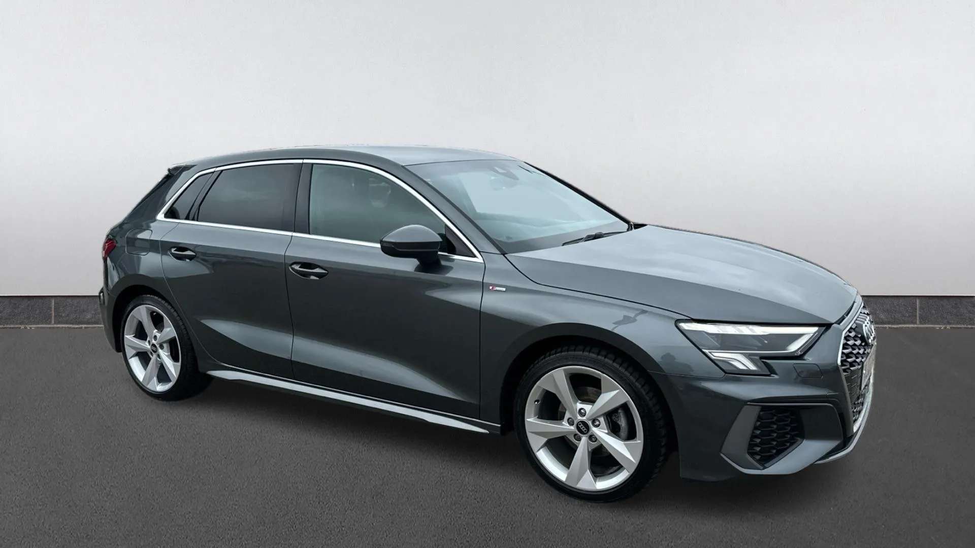 A 2022 AUDI A3 35 TFSI S Line A 2022 AUDI A3 35 TFSI S Line