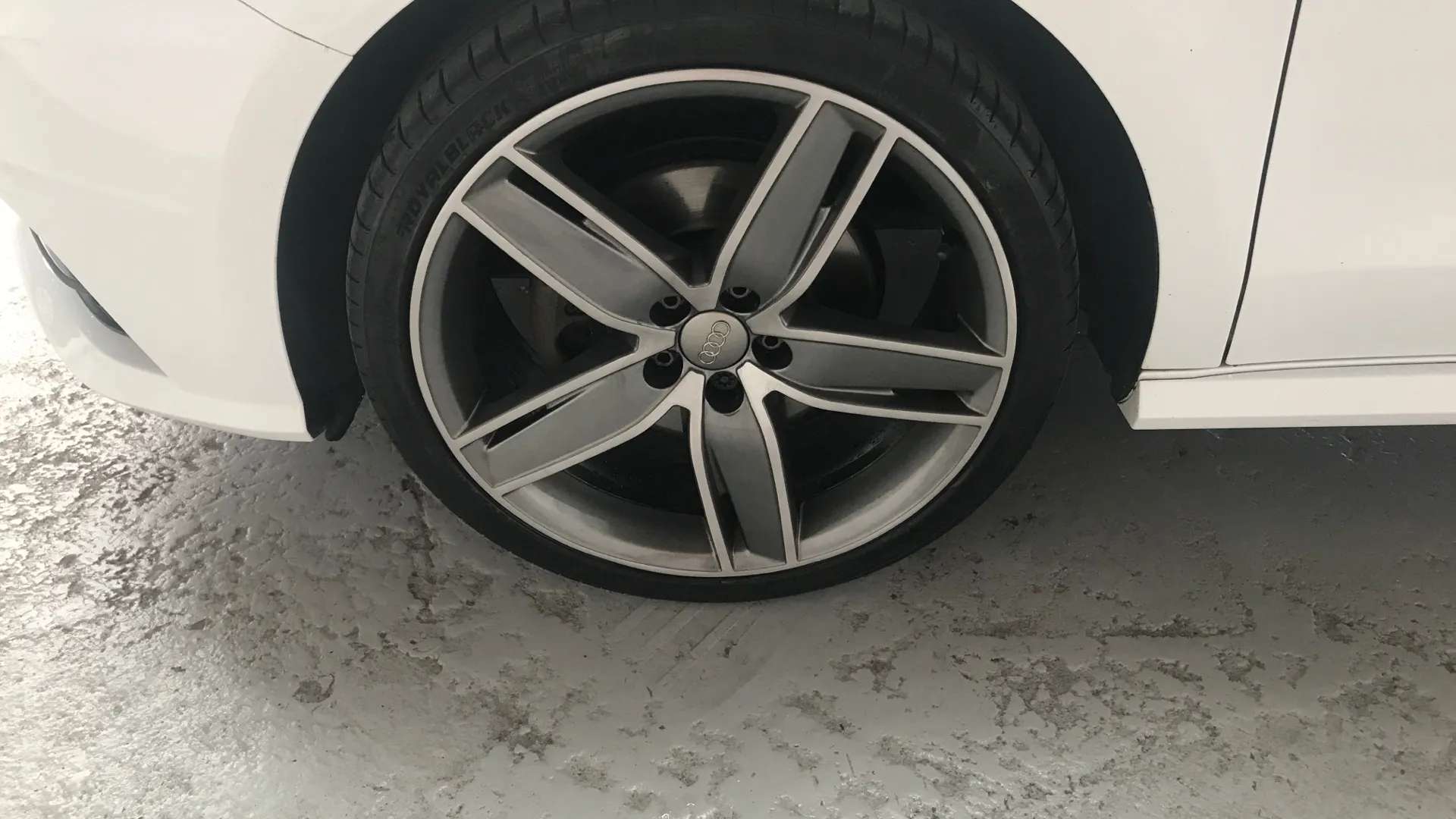2017 AUDI A1 2017 AUDI A1
